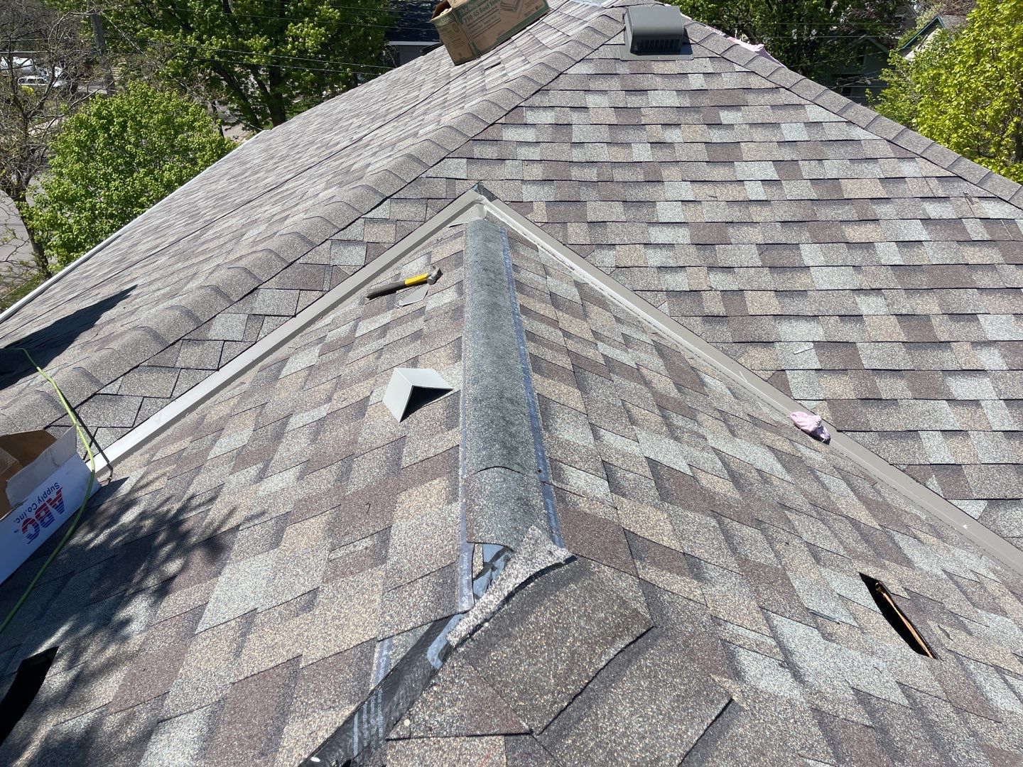 Minneapolis, MN – Roof and In-Roof Gutter System Replacement by First Impressions Exteriors