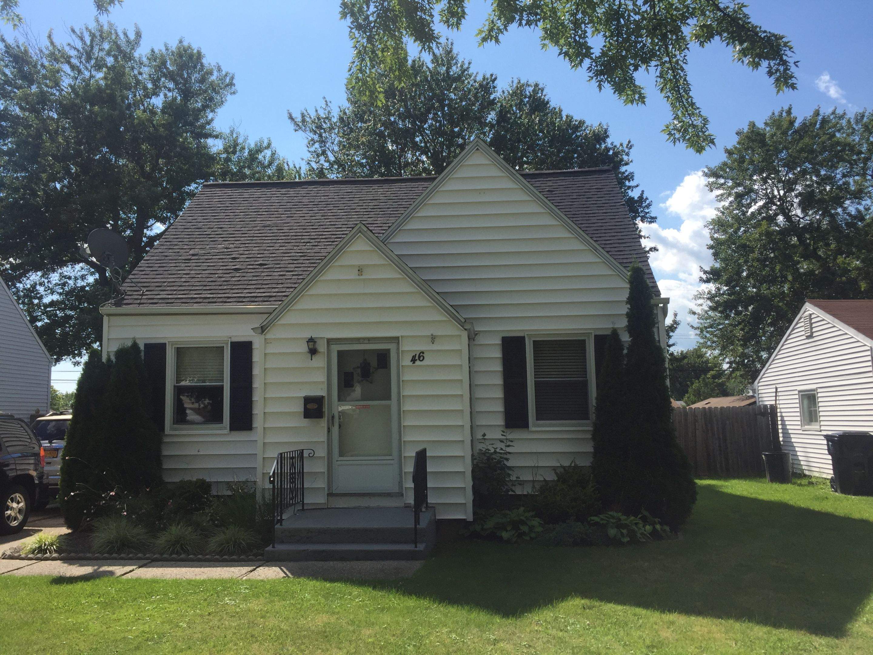 Exterior Siding and Roof by Ivy Lea Construction