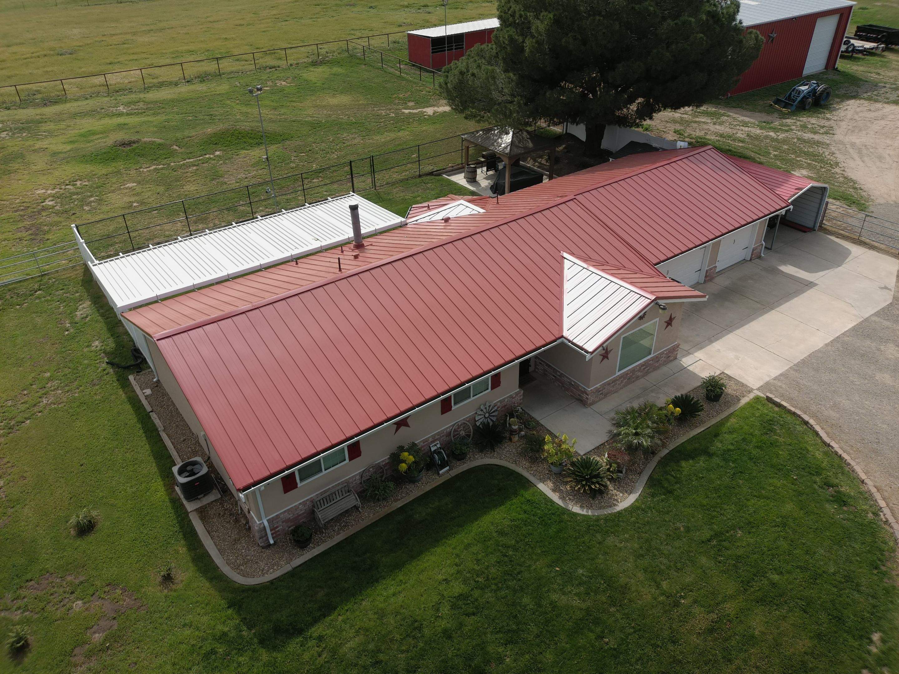 Metal Roofing by Straight Edge Roofing Inc