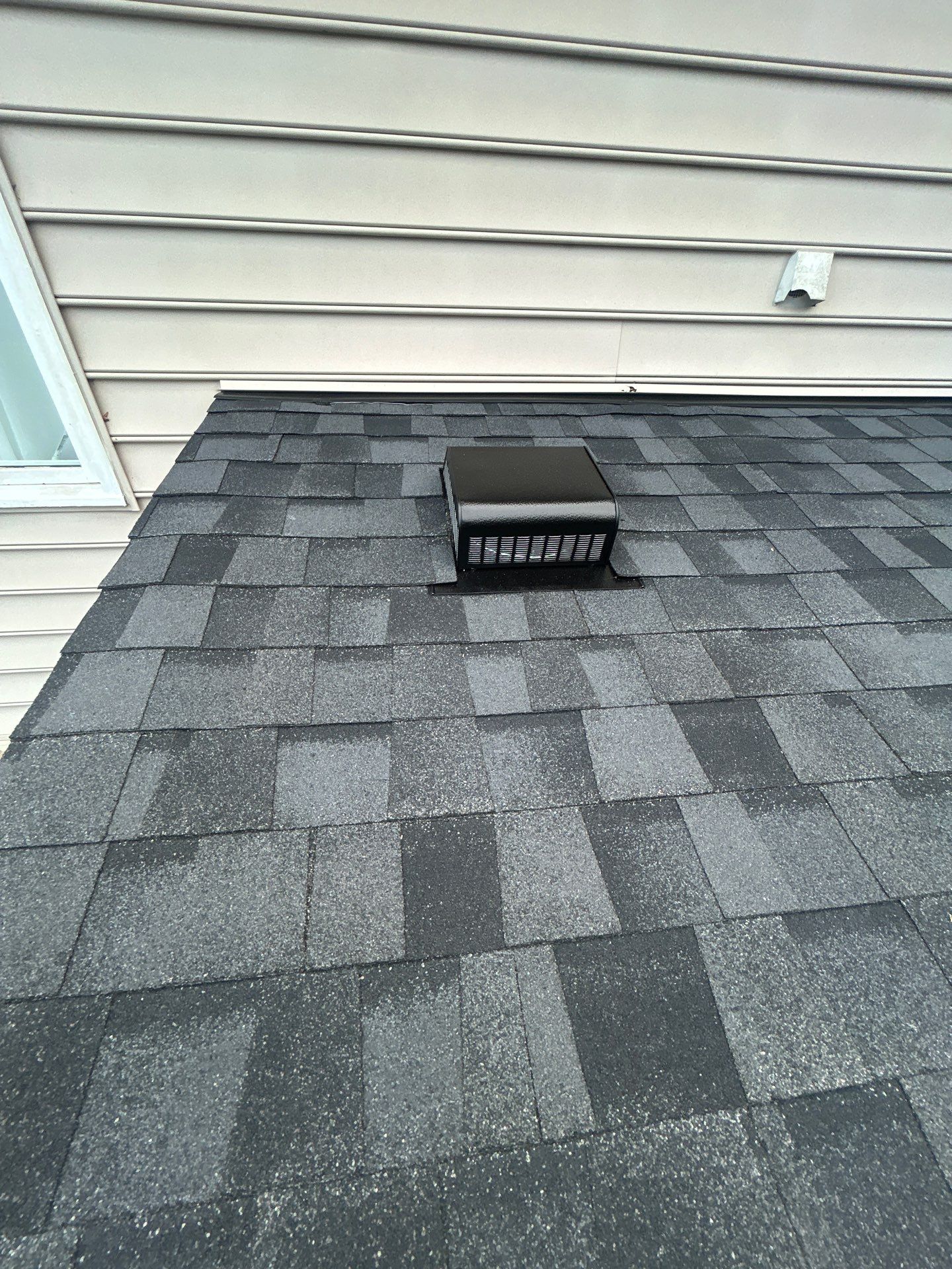 Great Falls : residential Roof with CertainTeed Landmark Pro in Max Def Moire Black  by RM Banning, Inc.