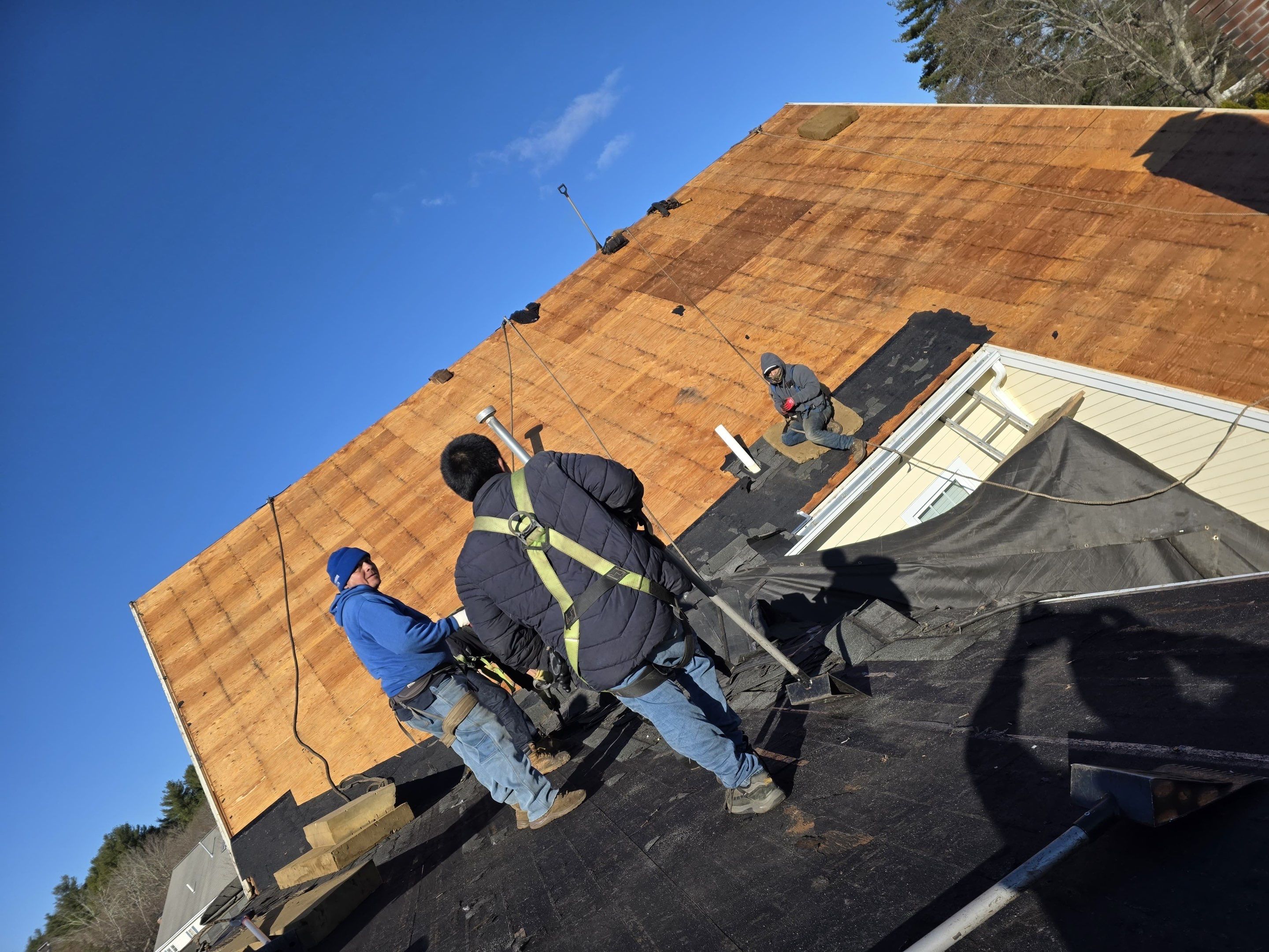  Premium Roof Replacement in Millis – Owens Corning Duration, Onyx Black by JOHNNYS PRO