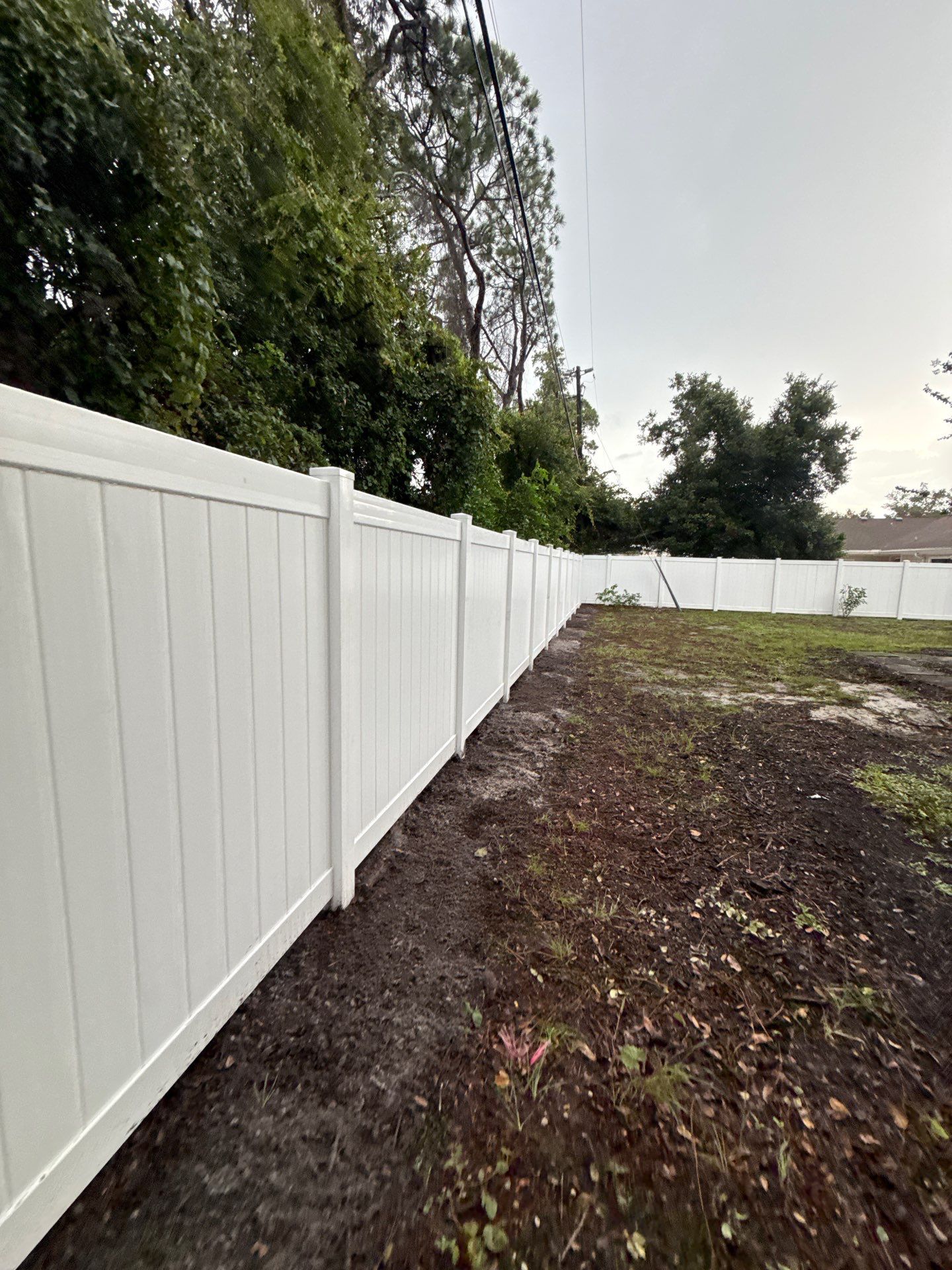 White Vinyl Privacy Fence and Backyard Enclosure in Sarasota by True Fence LLC
