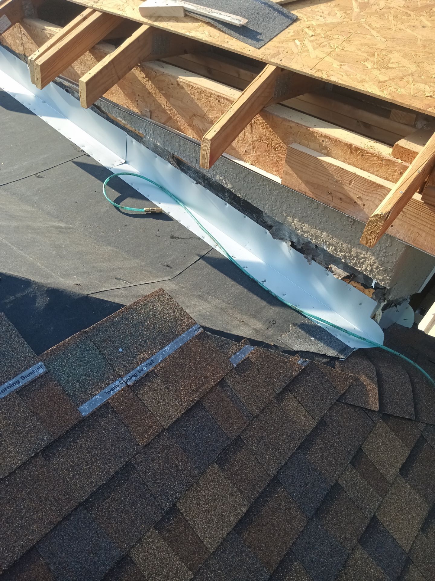 Roof Replacement in Valrico, FL by Shingle Masters Roofing