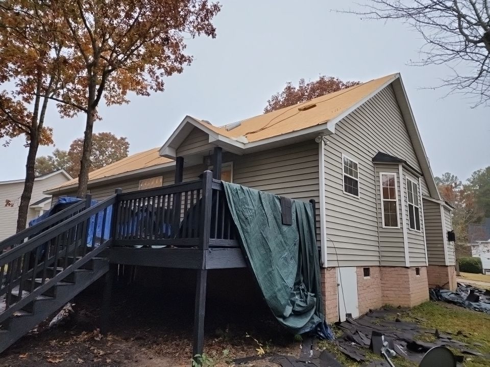 Residential Roofing Installation using Owens Corning Oakridge- Williamsburg Gray by Indigo State Roofing
