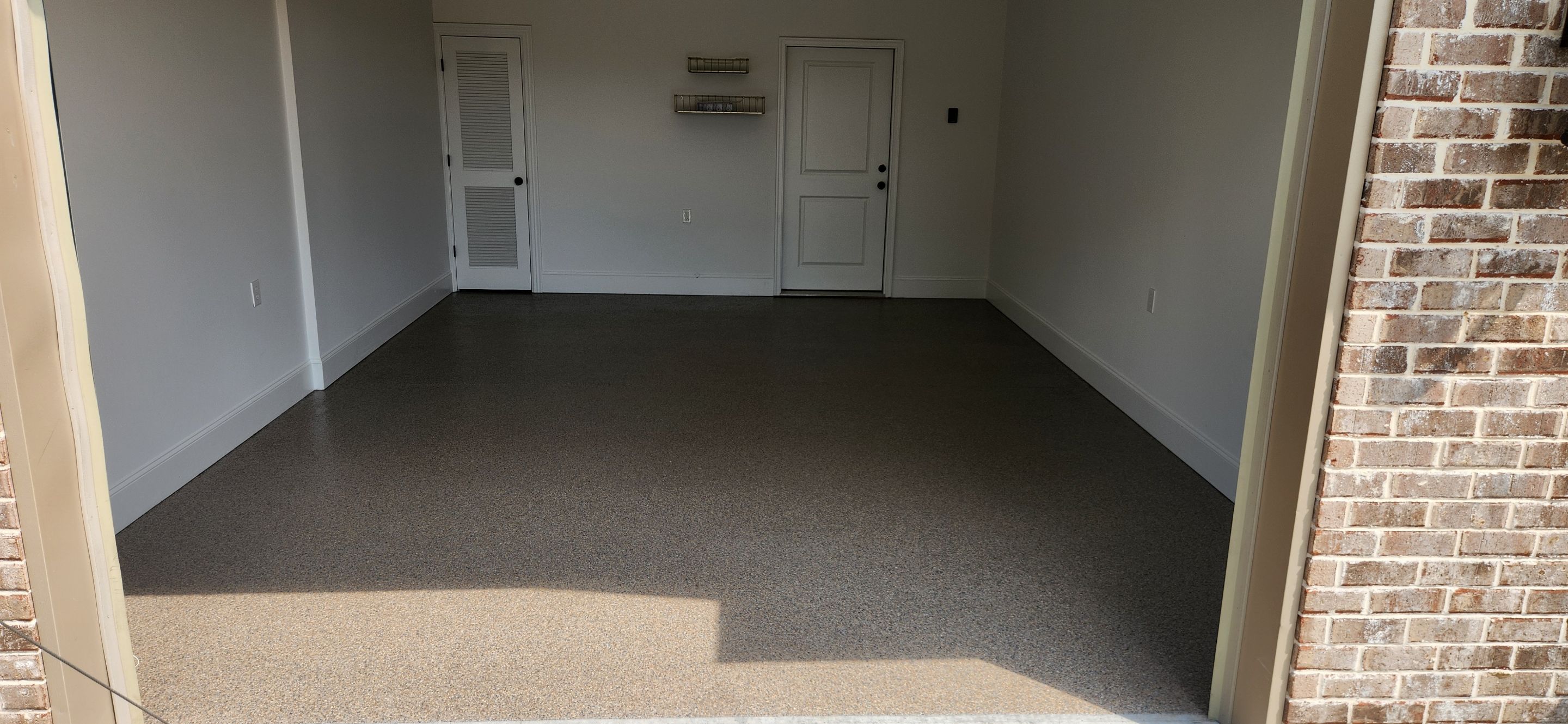 Garage using Obsidian by Elite Floor Solutions