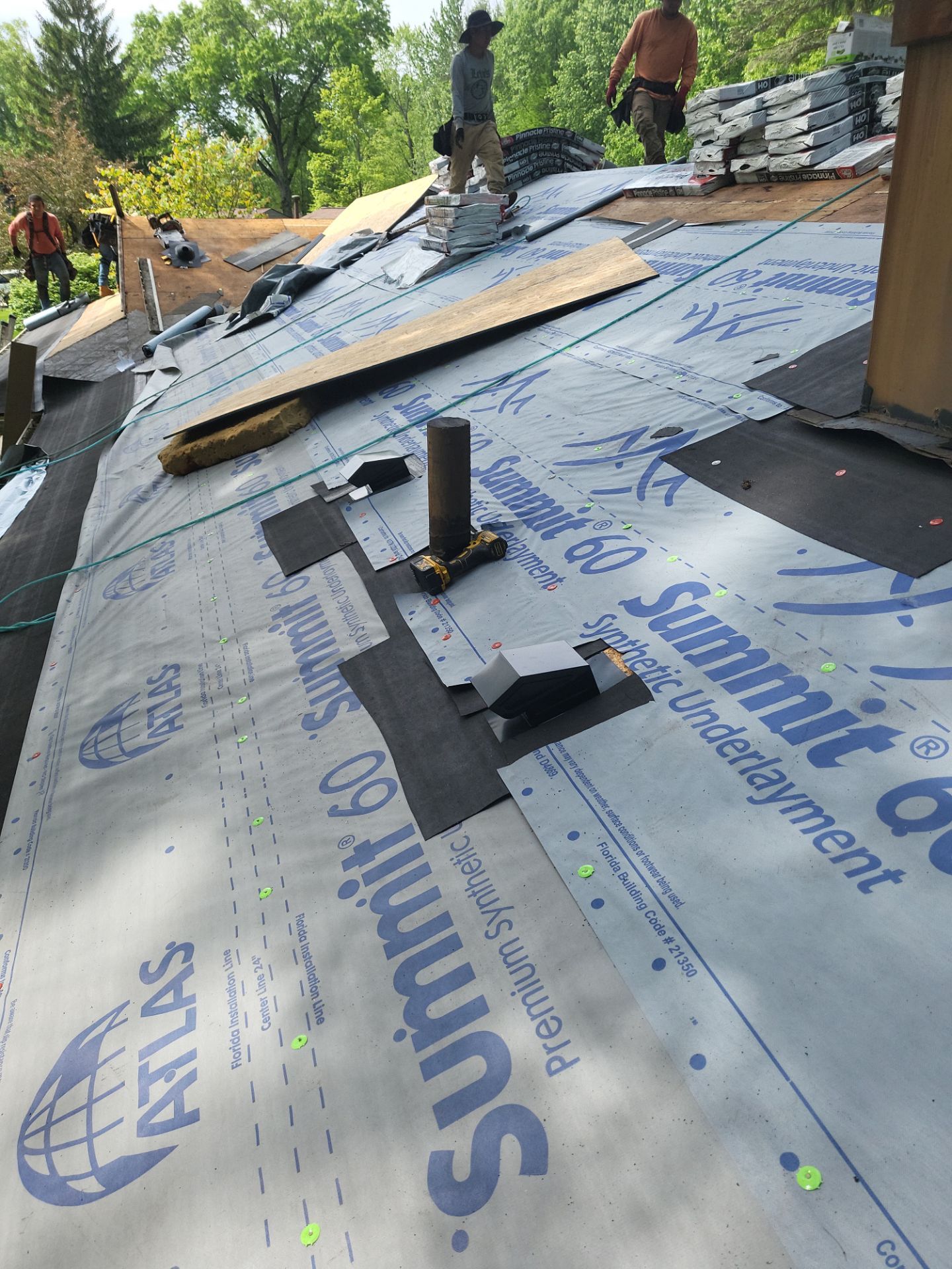 Atlas Pinnacle, Color, Black Shadow, Drip Edge, Color, Black by Eagle Eye Roofing