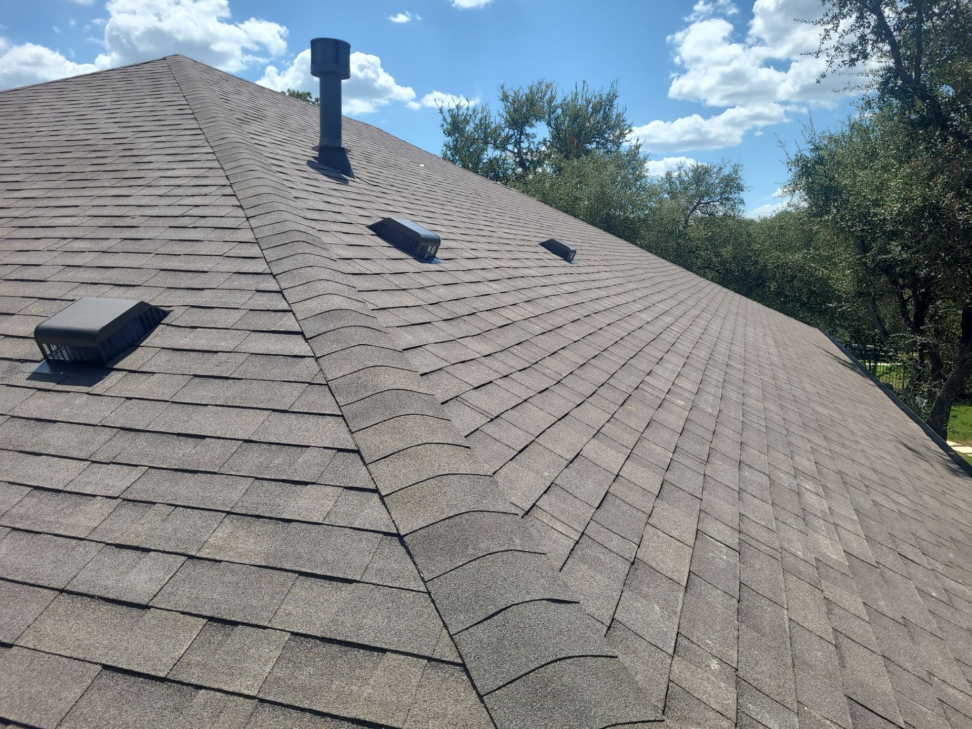 Class IV, Malarkey Vista  by Oakwood Roofing and Construction, LLC