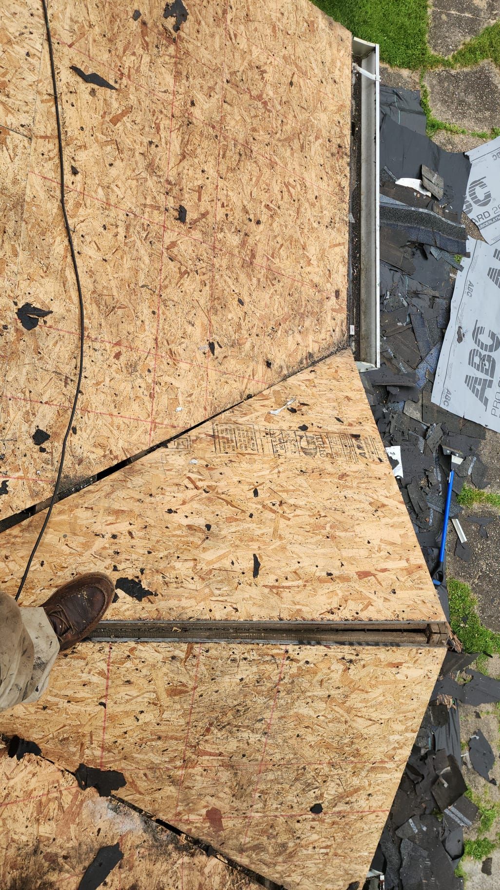 Residential Roofing Installation using GAF Timberline HDZ Williamsburg Slate by Rainstoppers Roofing