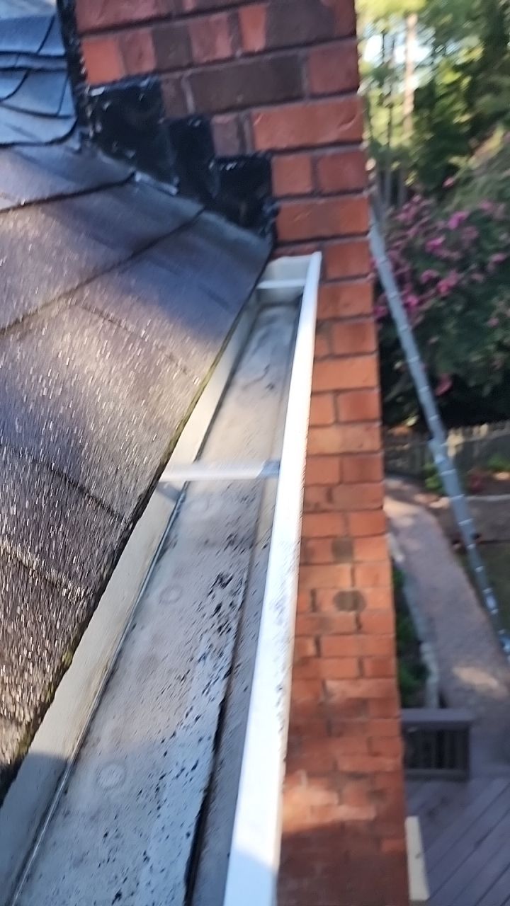 House Wash using cleaner by Power Wash Masters LLC