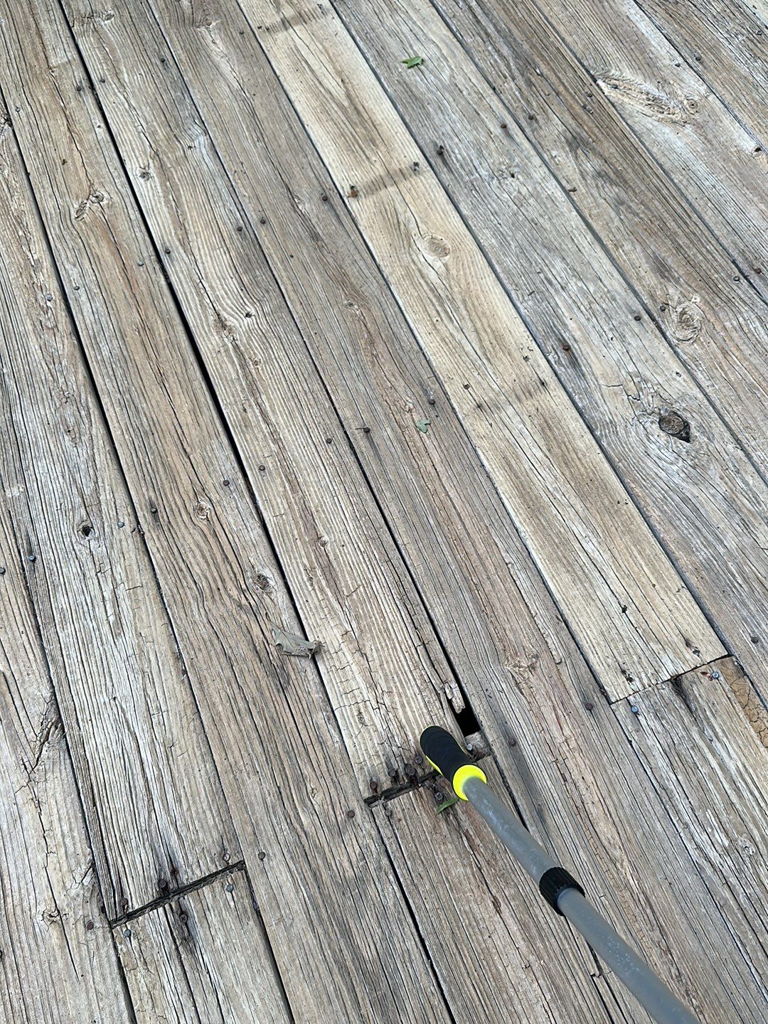 Weathered Deck using AcryFin by DuraSeal