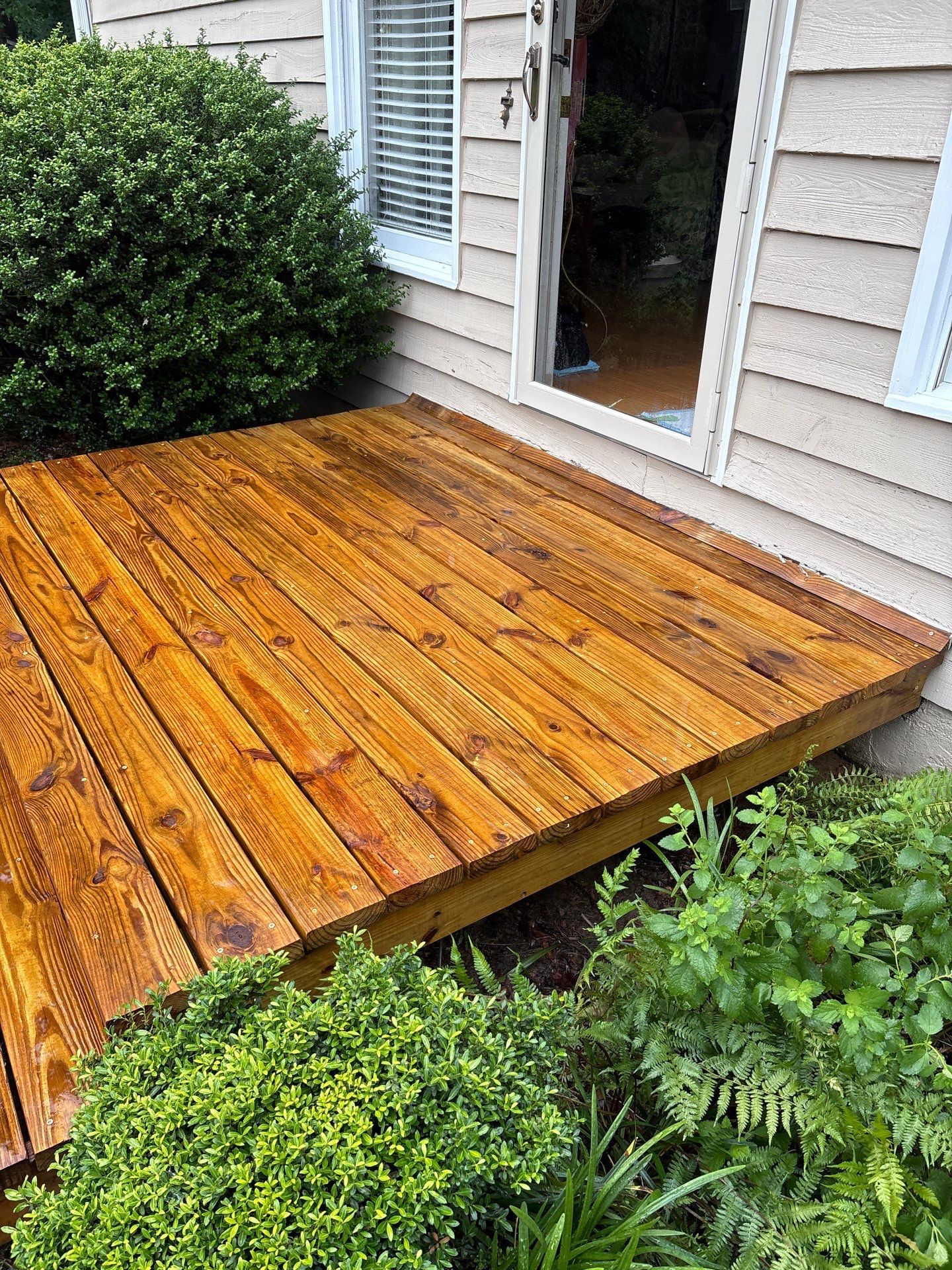 Deck using Wood Sealant by DuraSeal