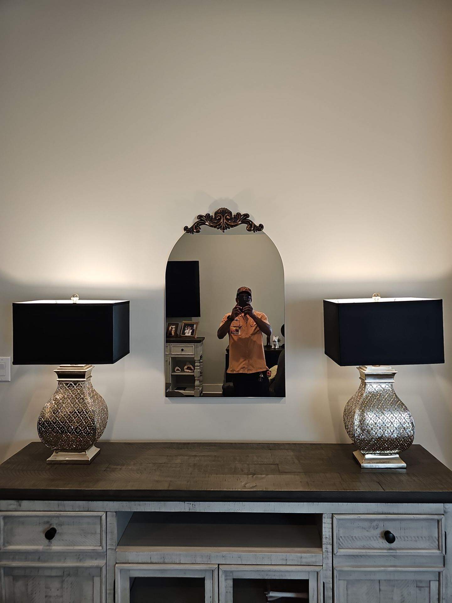 Art & Mirror Hanging Projects by Hangman Mounting & Installation 