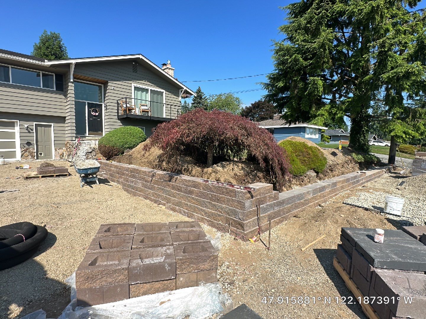 Justin | Retaining Wall, Landscape Project  by Jireh Asphalt & Concrete Inc 