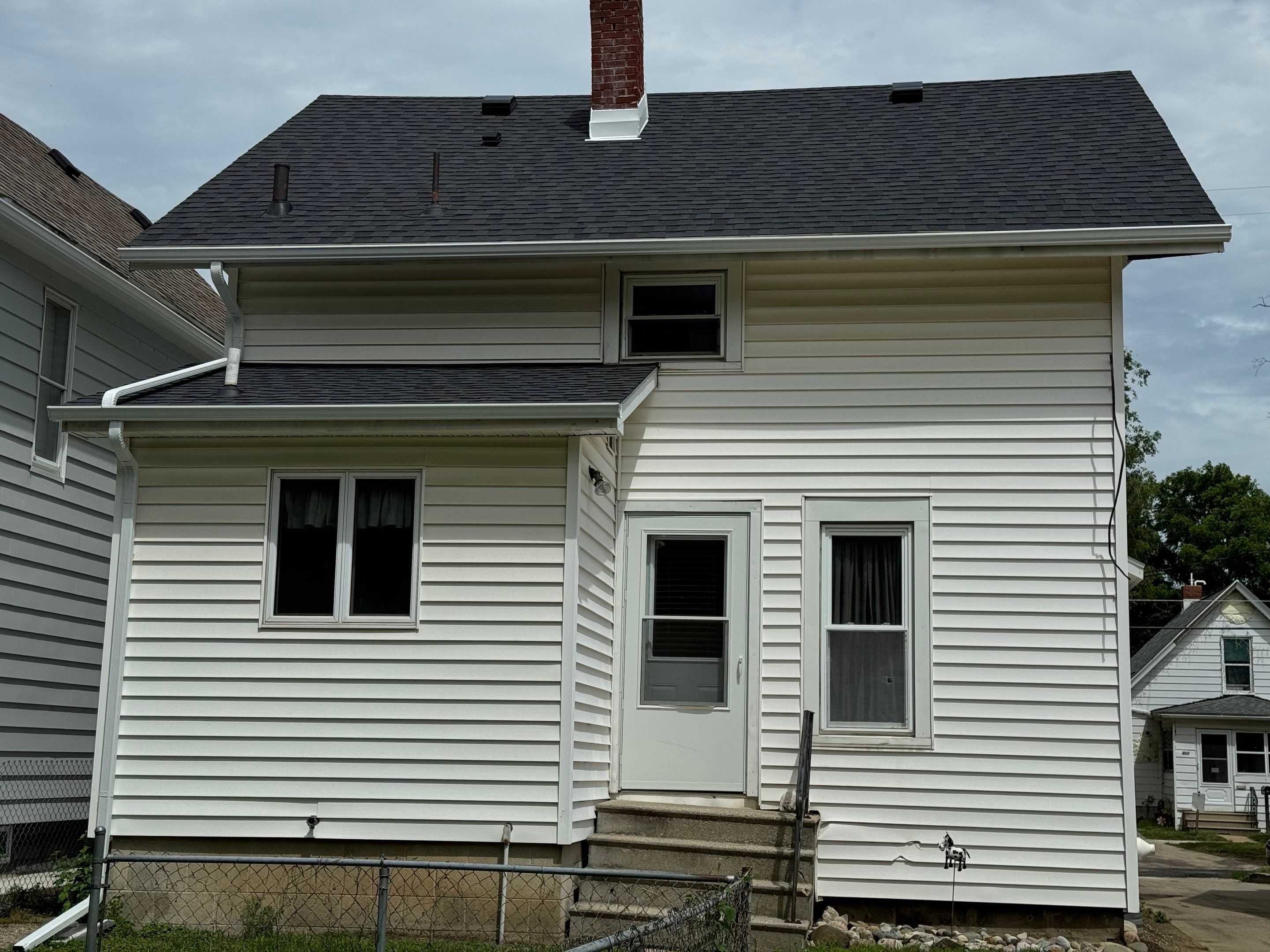 Residential Roofing Installation using Certainteed by GRACCO