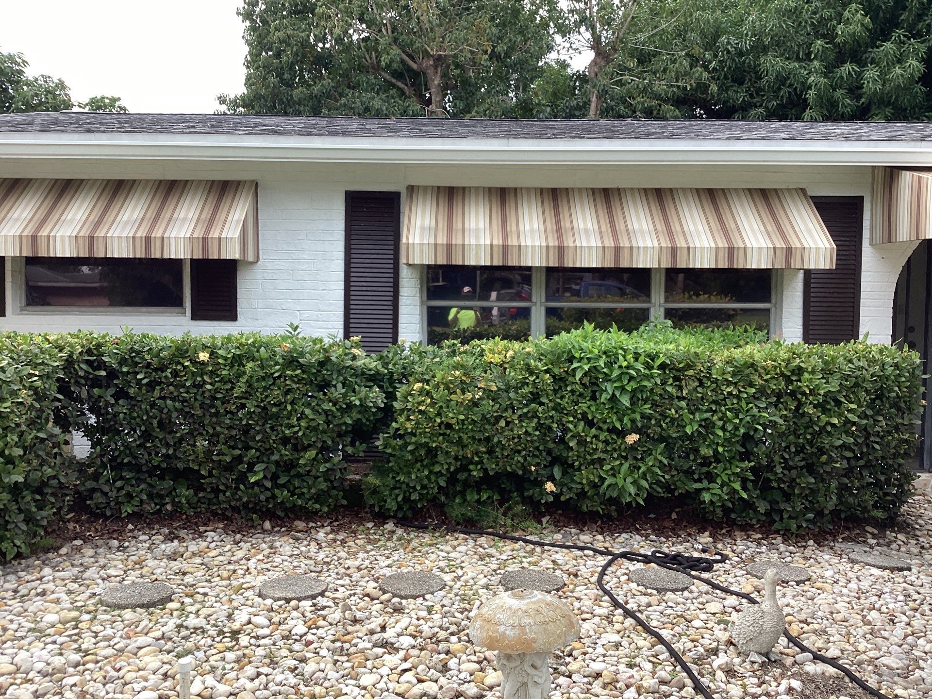 Aluminum Seamless Gutters and new Splash Guard Gutters in Fort Myers by Gutter Professors