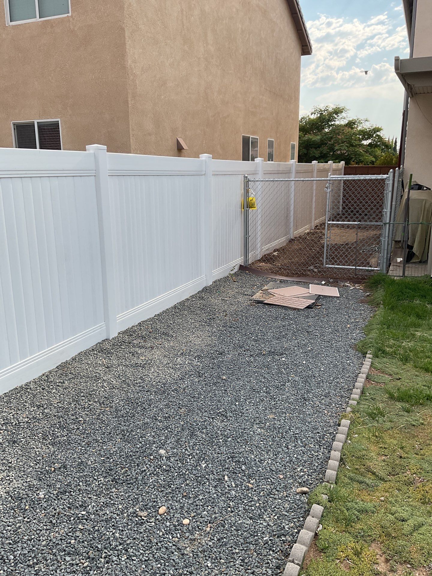 Fence Installation using Vinyl by Fence Guys Inc. 
