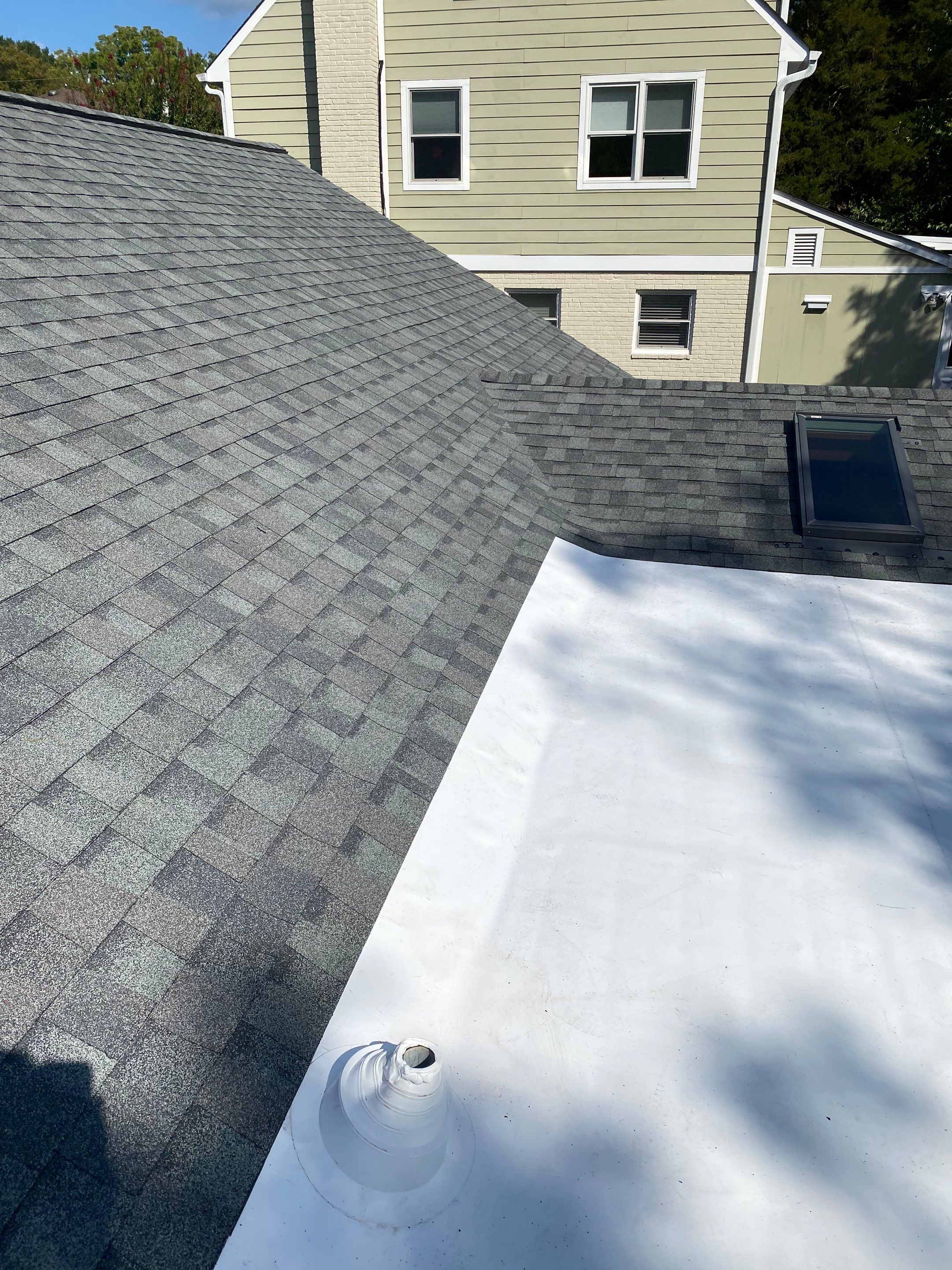 Arlington: CertainTeed Landmark Designer Shingles in Colonial Slate by RM Banning, Inc.