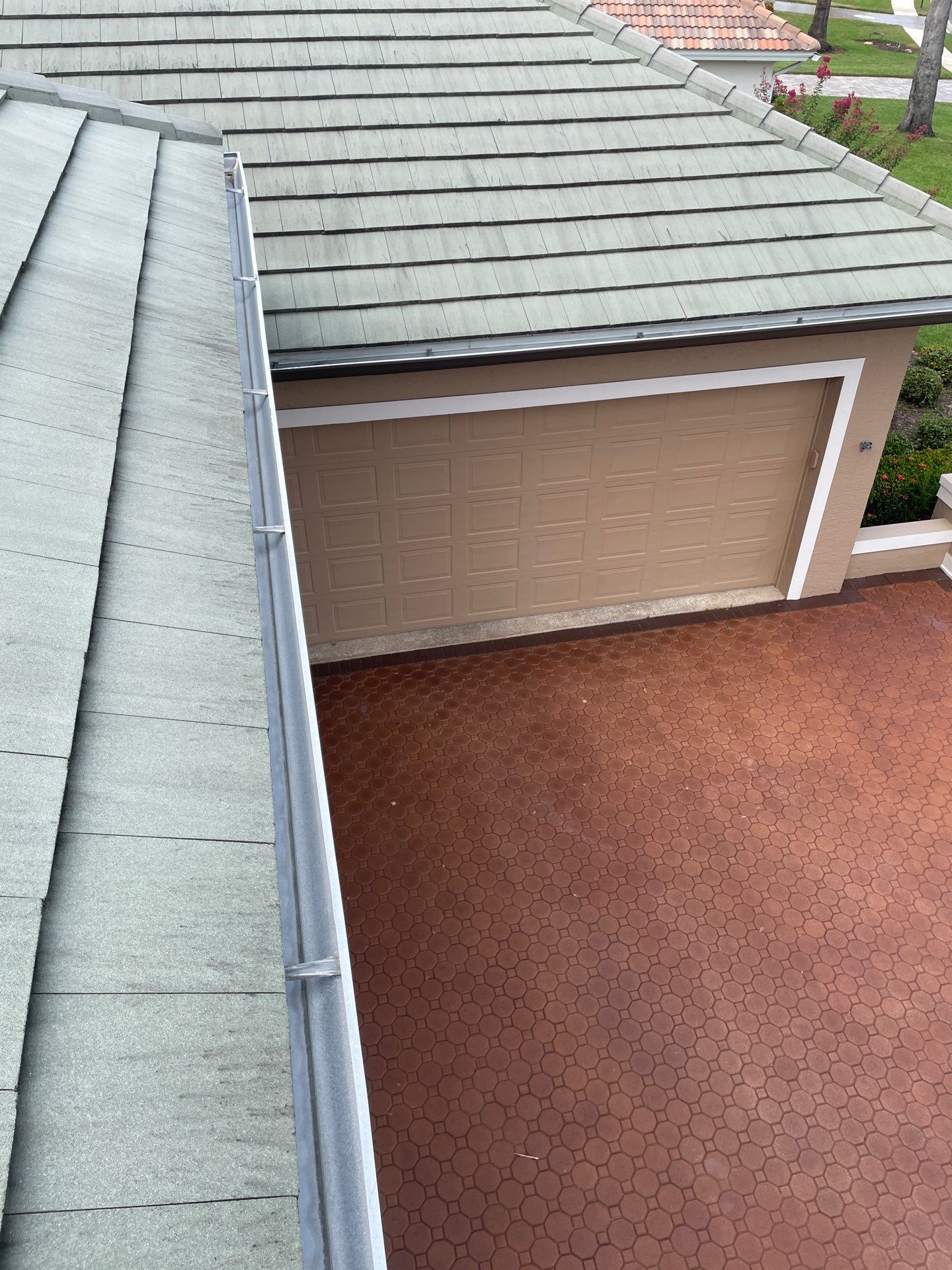 Gutter Cleaning Service in Parrish FL by Gutter Professors