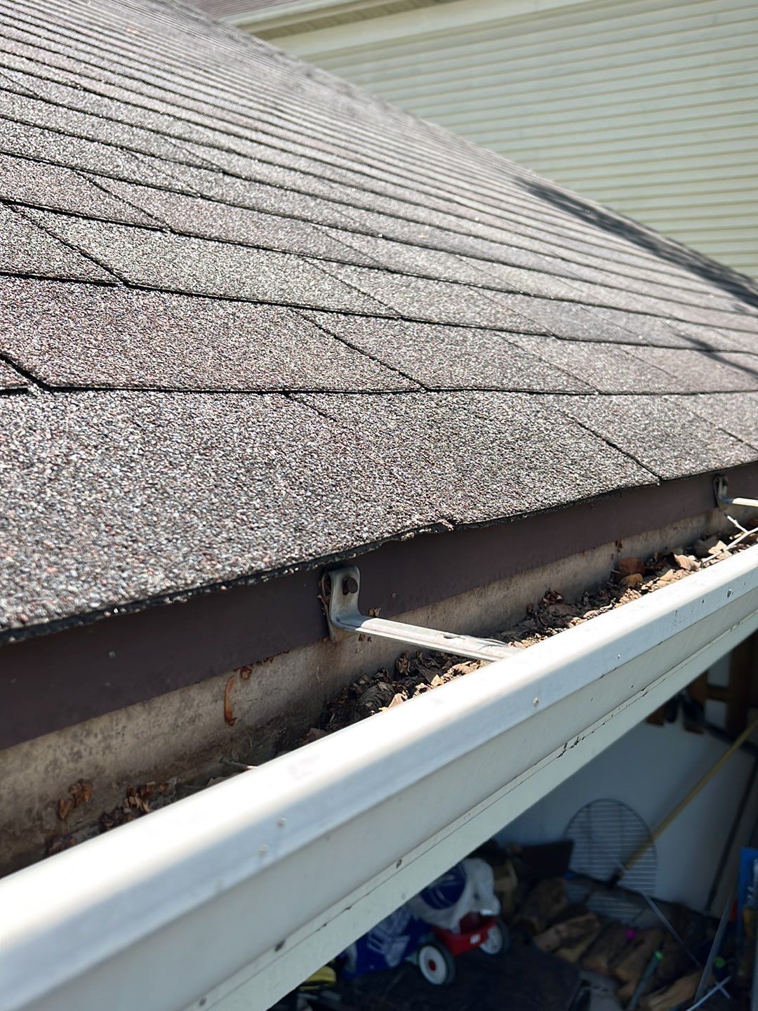 Roof/Siding Damage by G2