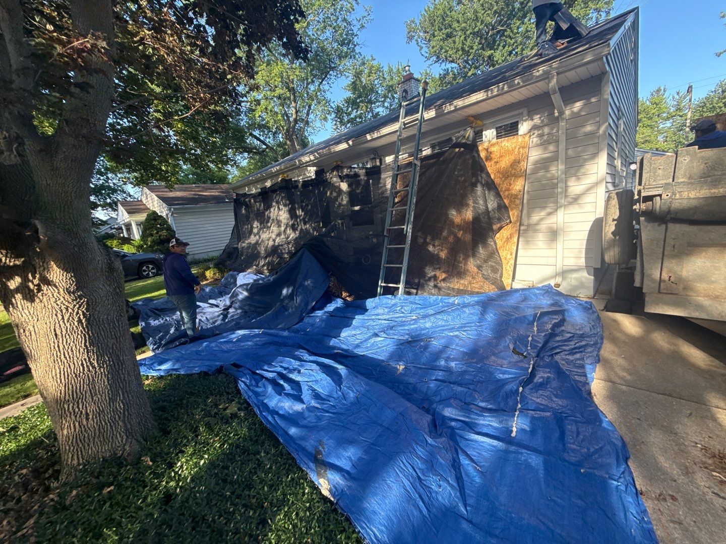 Roof Replacement using Owens Corning Tru Definitions by 180 Contractors