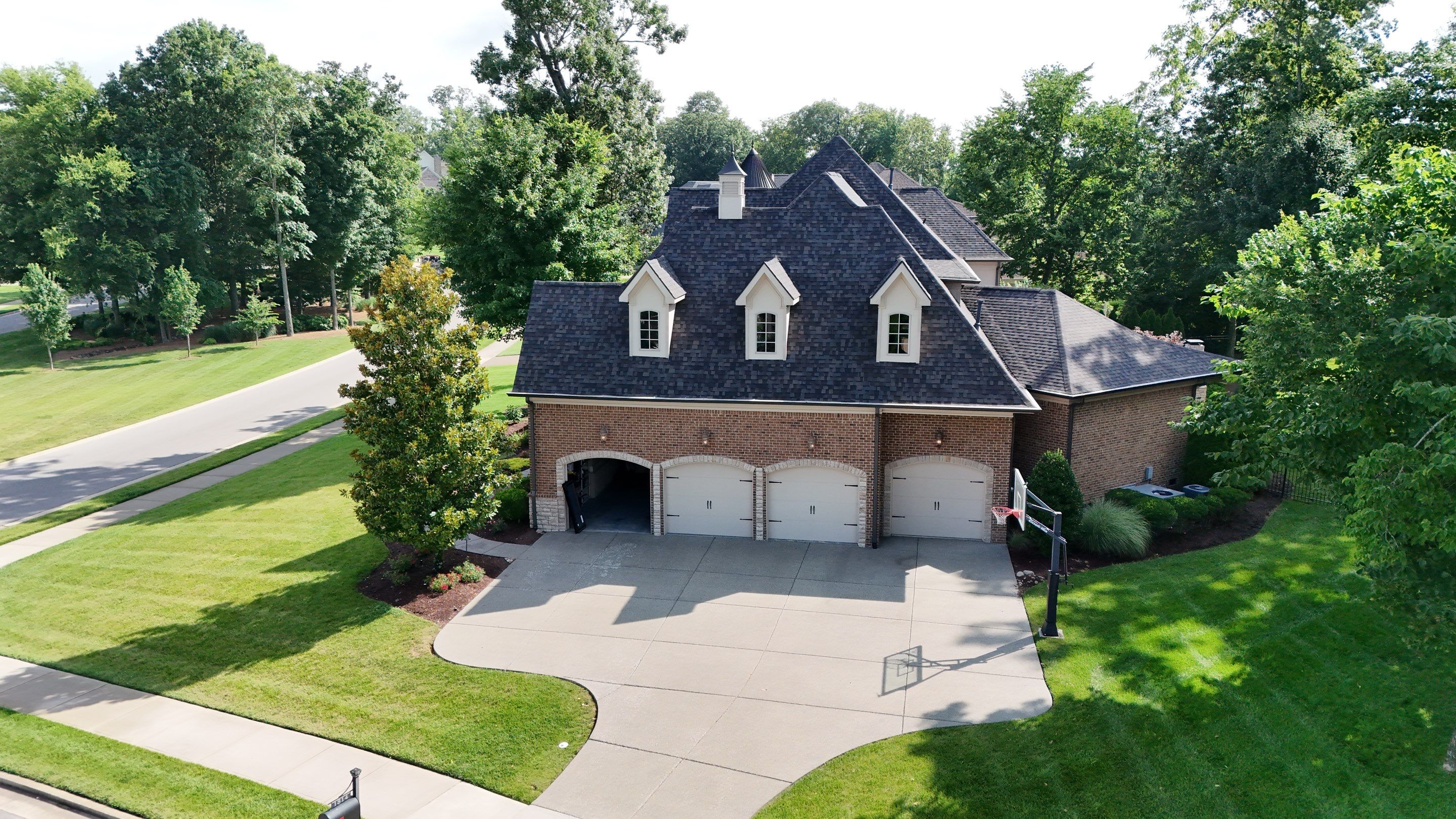 Shenandoah Re-Roof by Royal House LLC