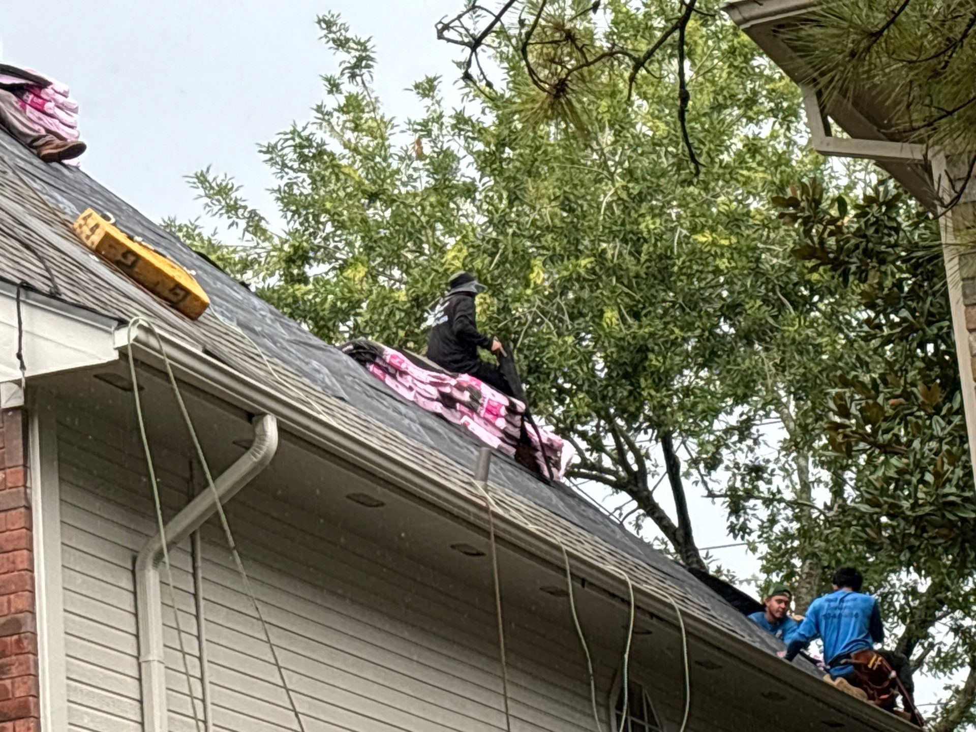 Residential Roofing Installation using Owen's Corning Duration (Lifetime) Shingles by Roof Repair Company
