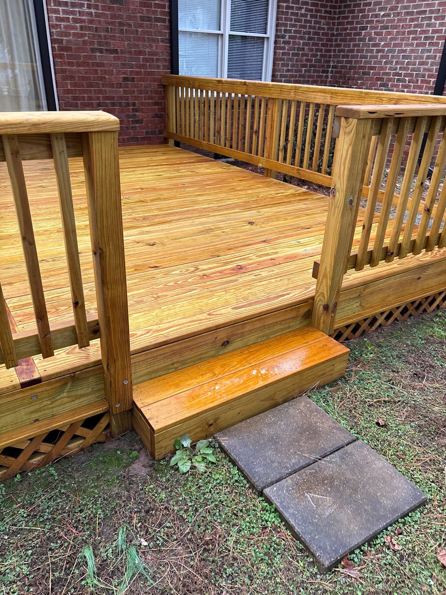 Wood Deck using Wood Sealant by DuraSeal