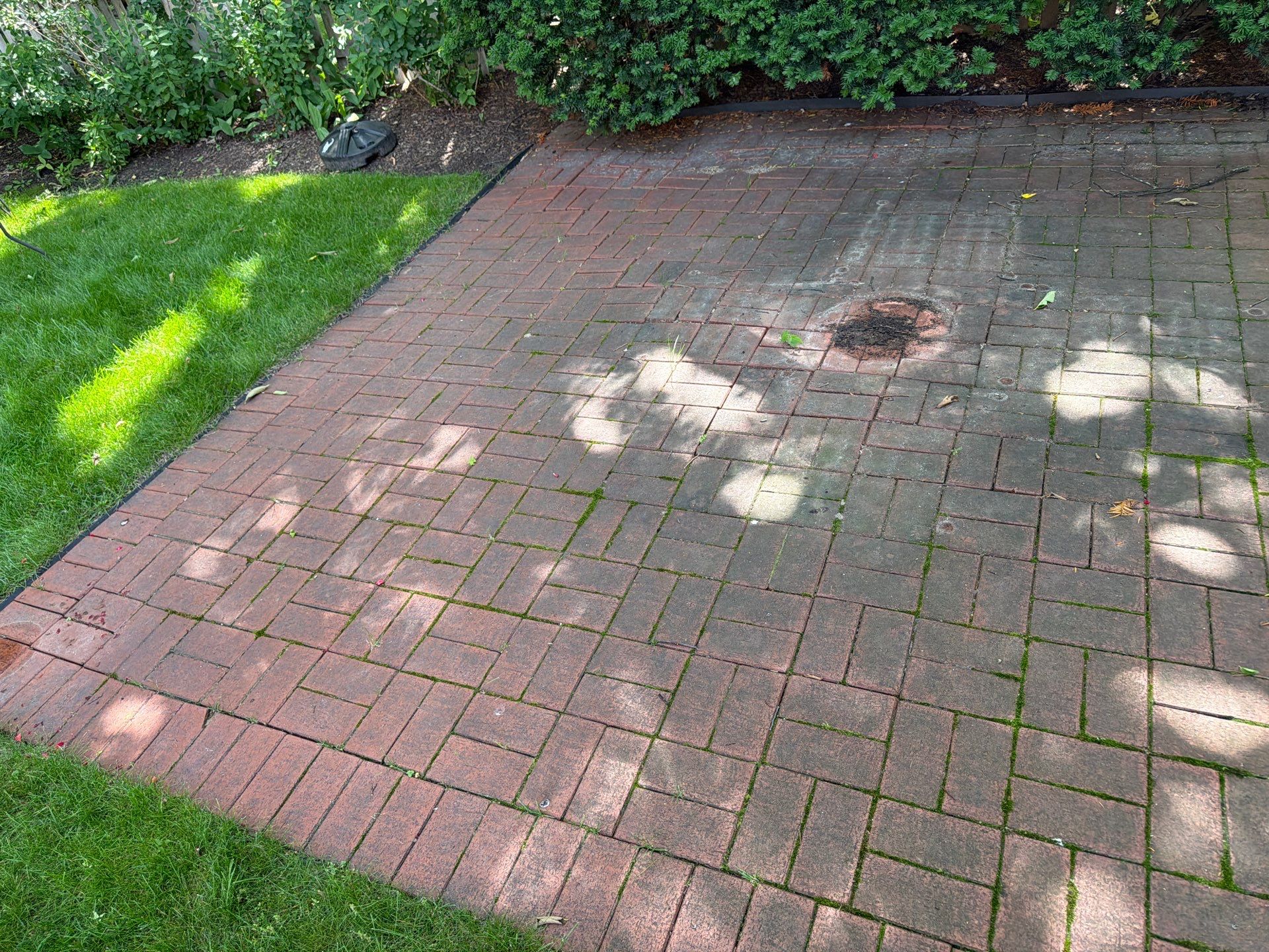 Brick Paver cleaning, sanding, seal by Northern Power Washing LLC.