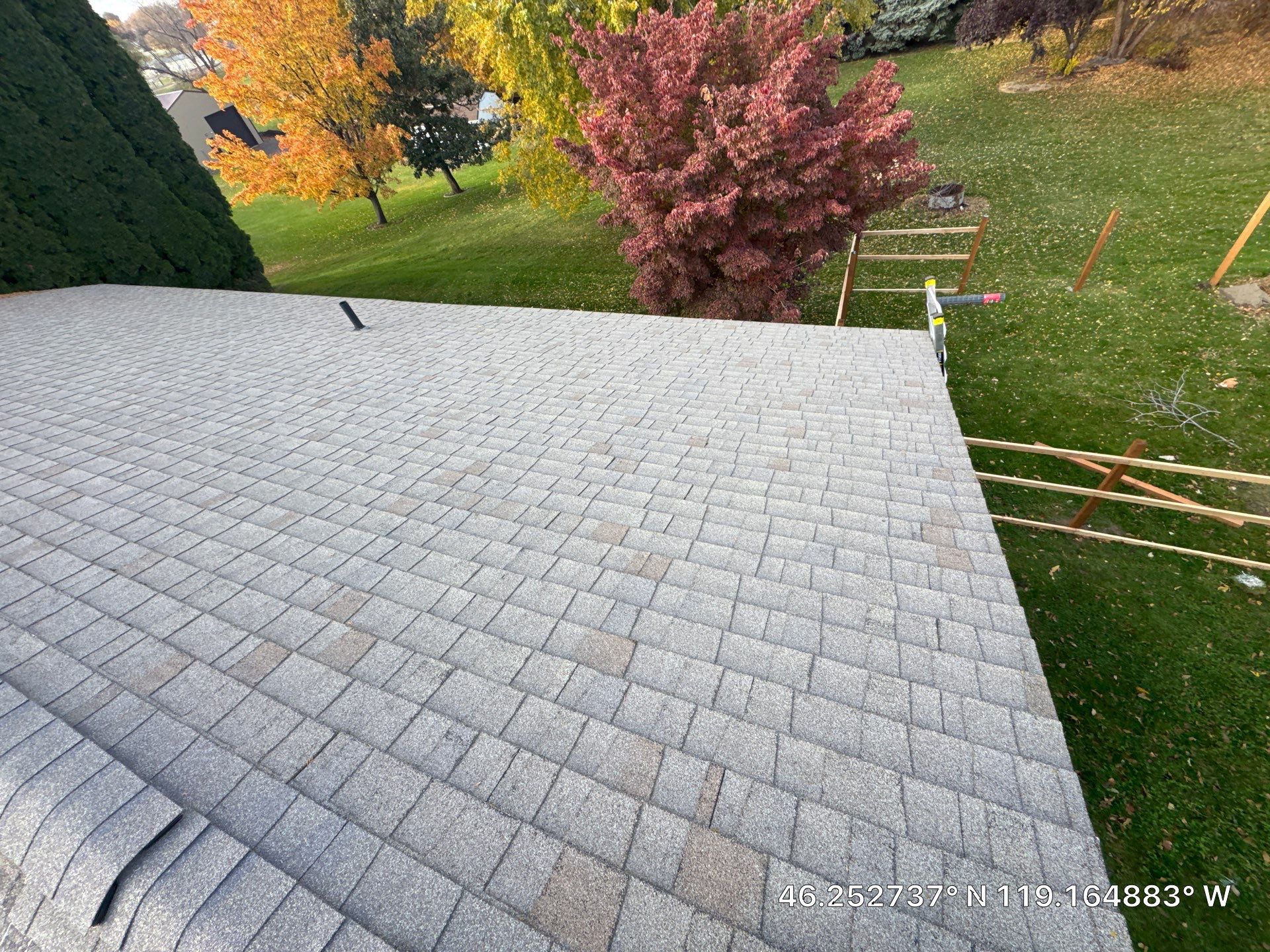 Residential Roofing Installation and Detached Garage Roof Replacement in Pasco by Alpine Roofing