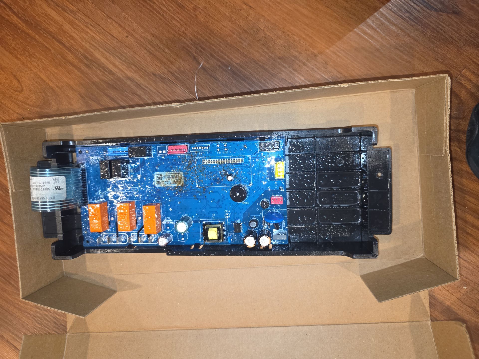 Maytag Electric Oven Control Board Replacement in Mount Dora by AMB-WORKS APPLIANCE REPAIR