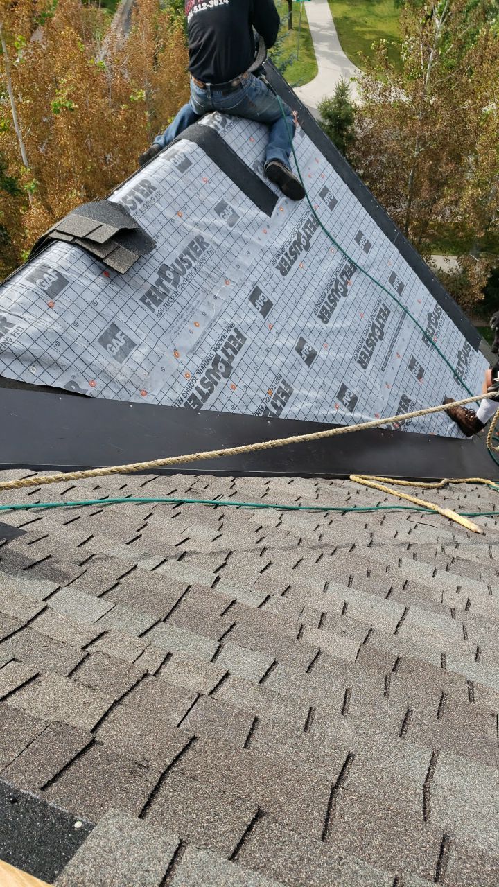 Residential Roofing Installation using GAF Glenwood Premium Shingle by The Roof Doctor