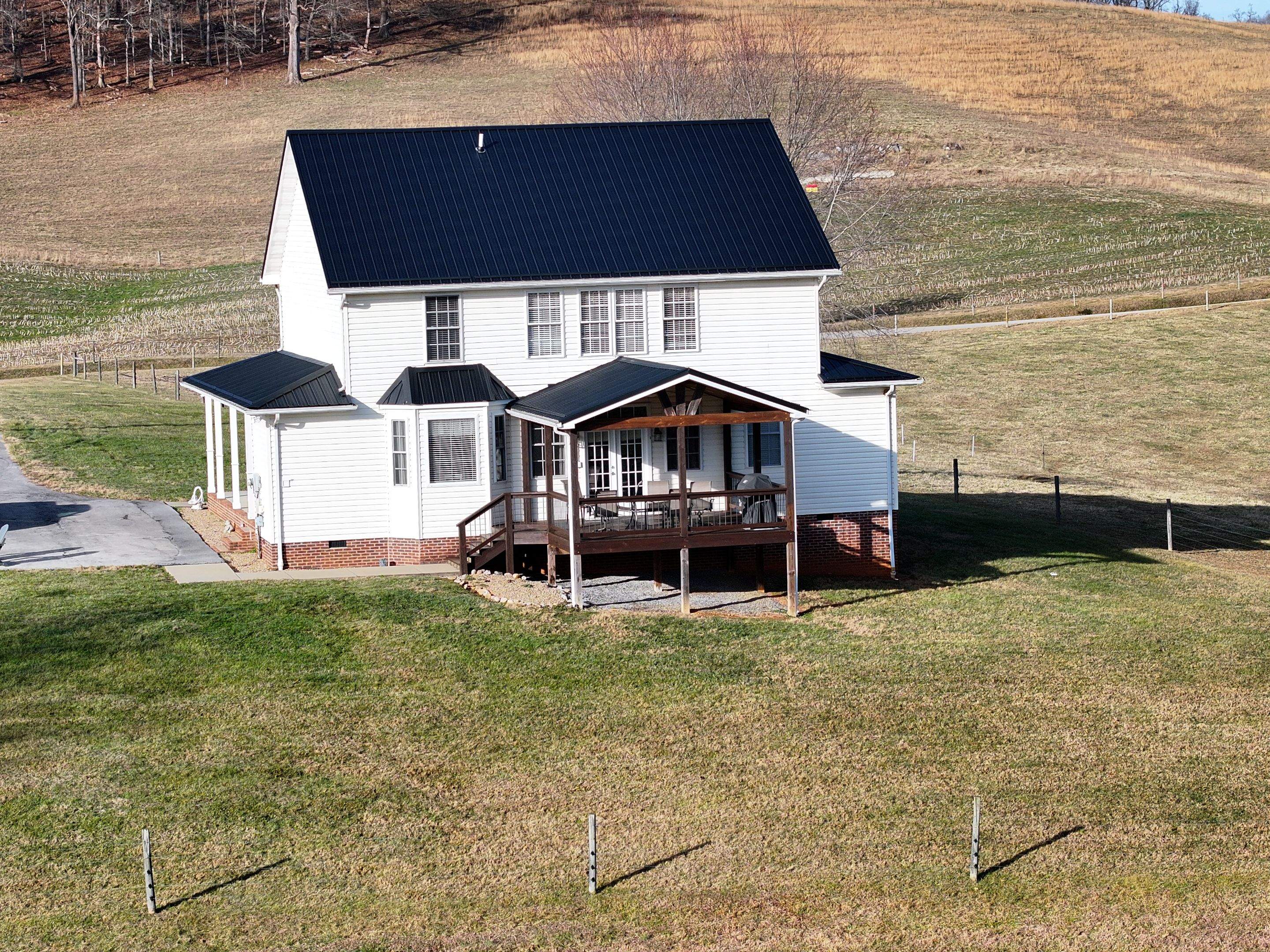 Cogan Residence by Omnia Roofing