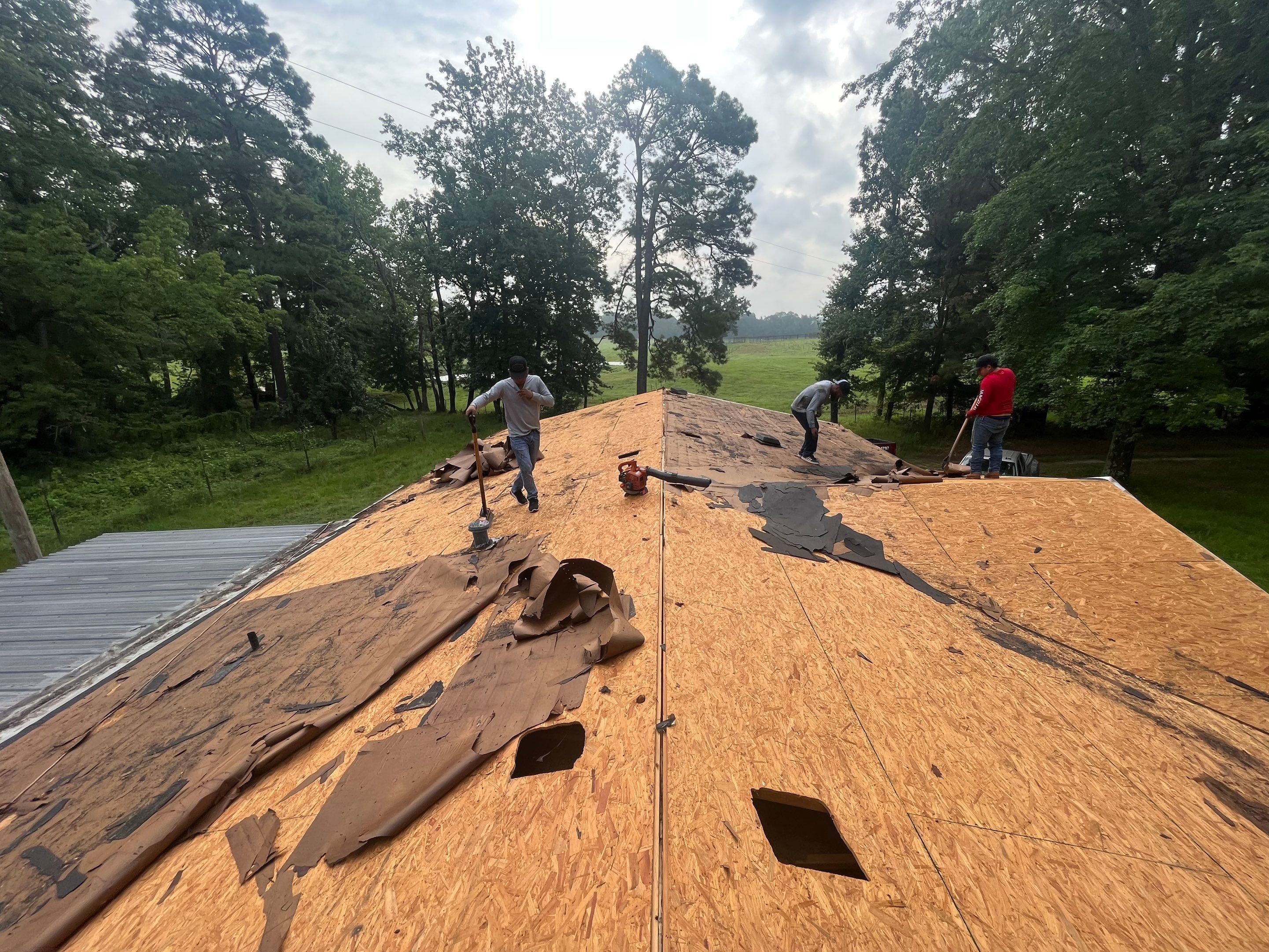 Residential Reroof: 25 Year 3-Tab Shingle by Hostetler Roofing