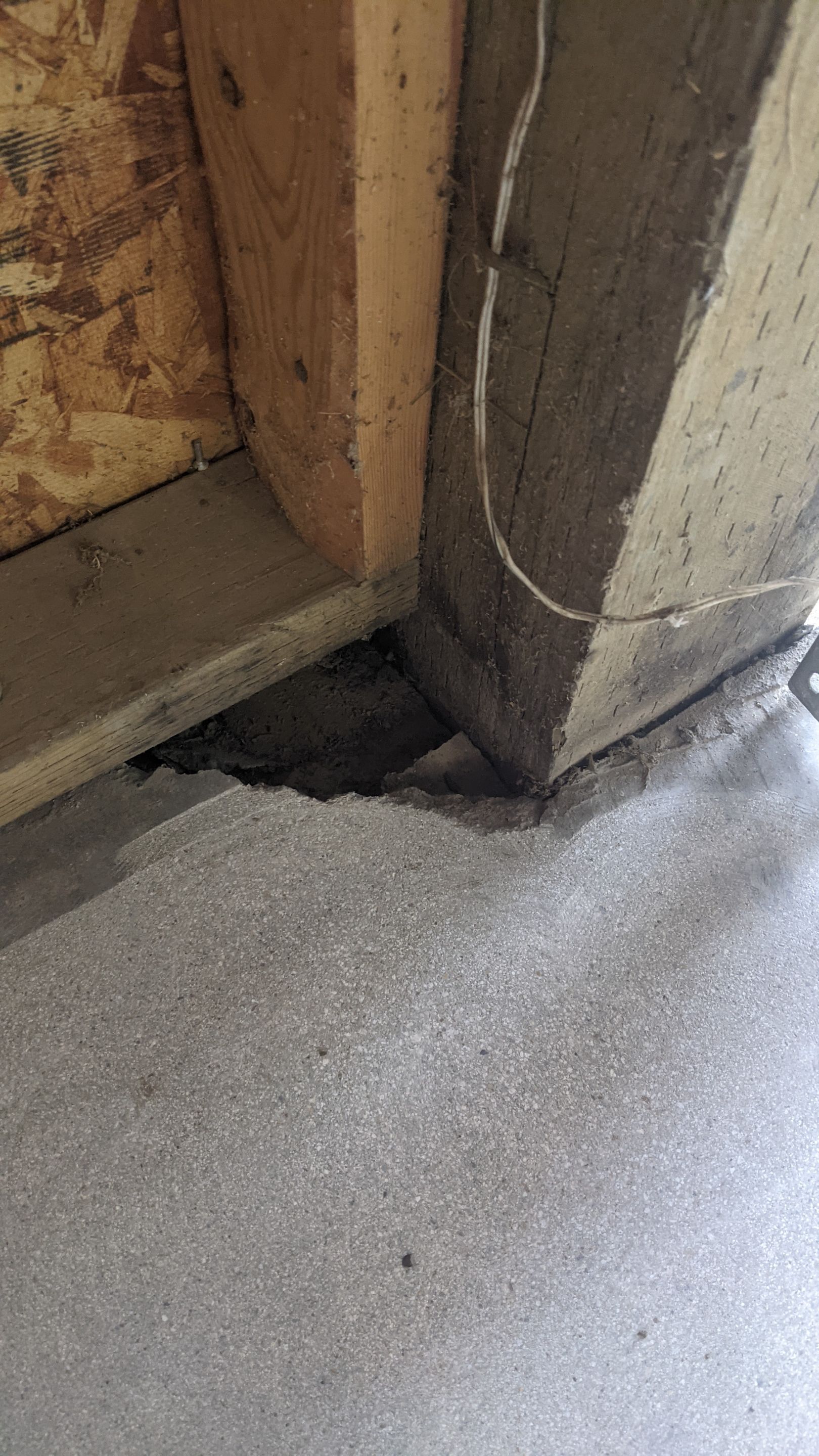 Garage Transformation using Penntek Evolution System and Smoke Color by Croc Coatings, LLC