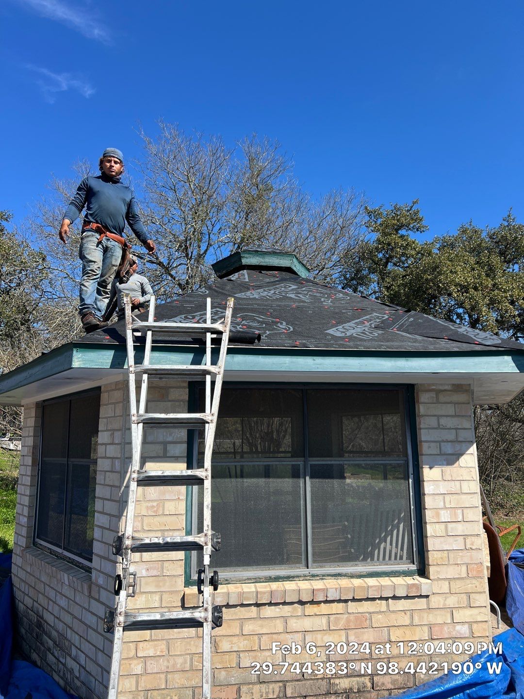 Residential Roofing Installation using Owens Corning 30 year Architectural Shingles by Premier Roofing and Contracting