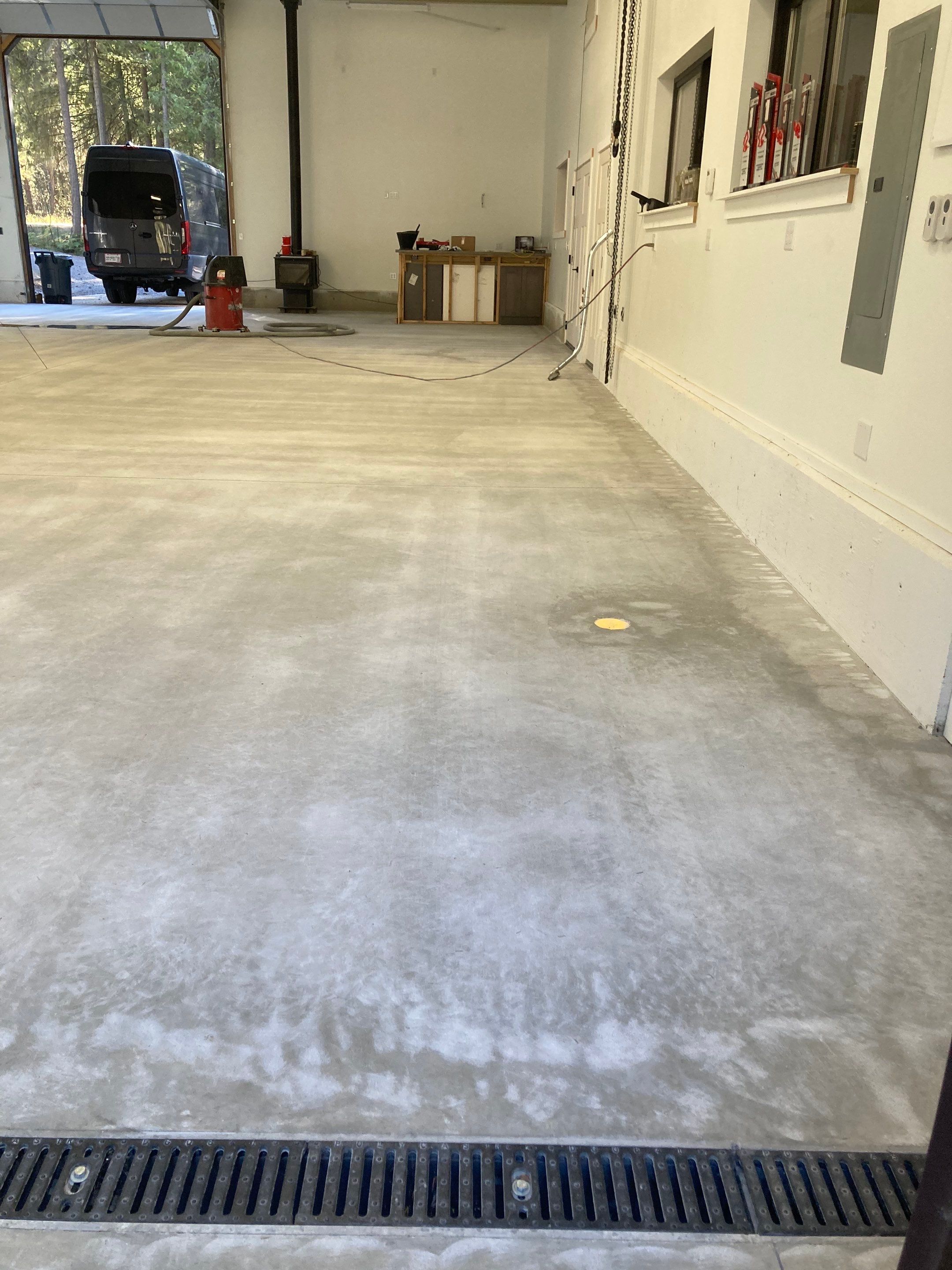Garage Transformation using Domino and the Penntek Evolution System by Croc Coatings, LLC