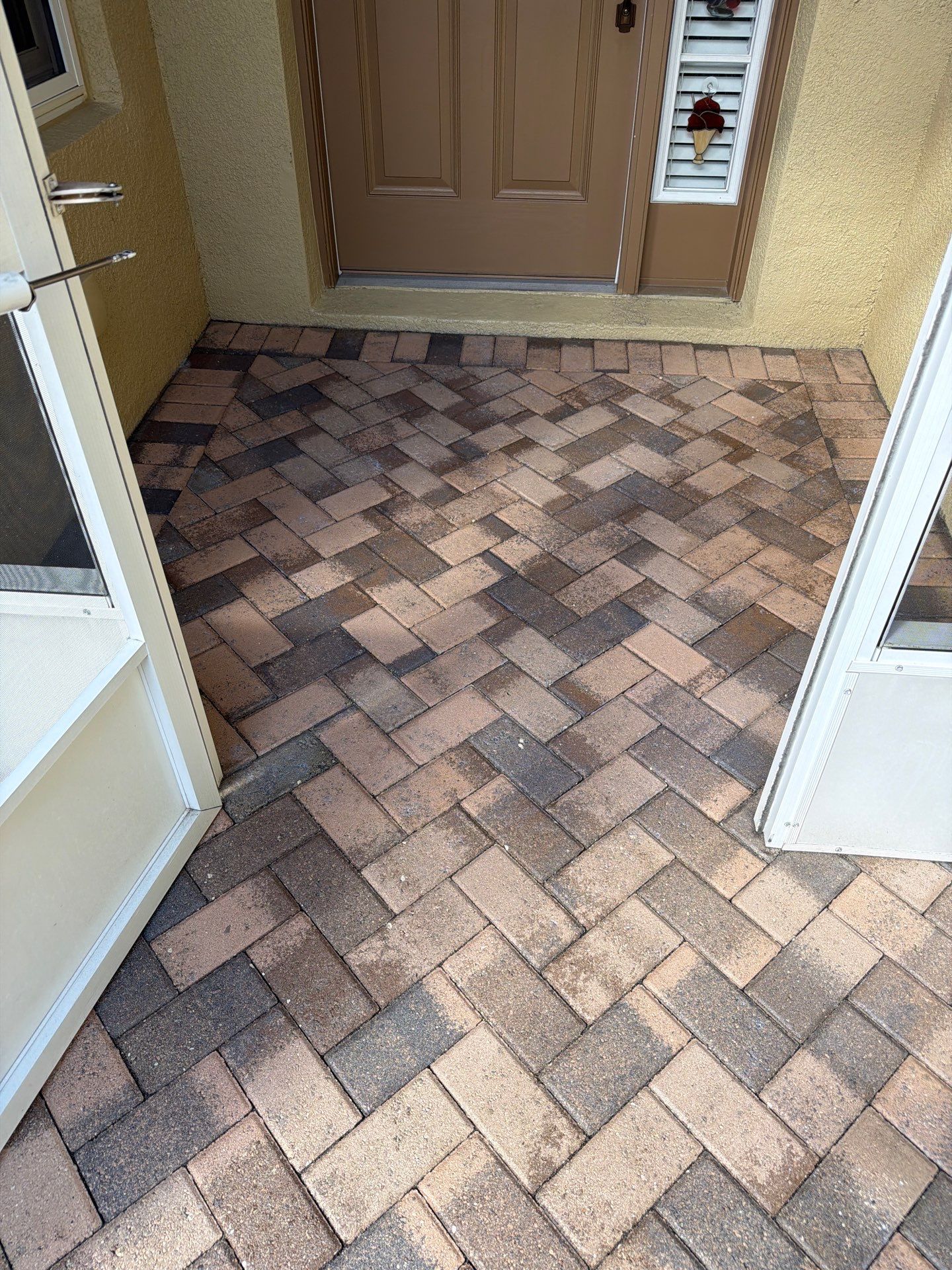 Full exterior surface restoration in Kingspoint Sun City Center by Supreme Paver Experts
