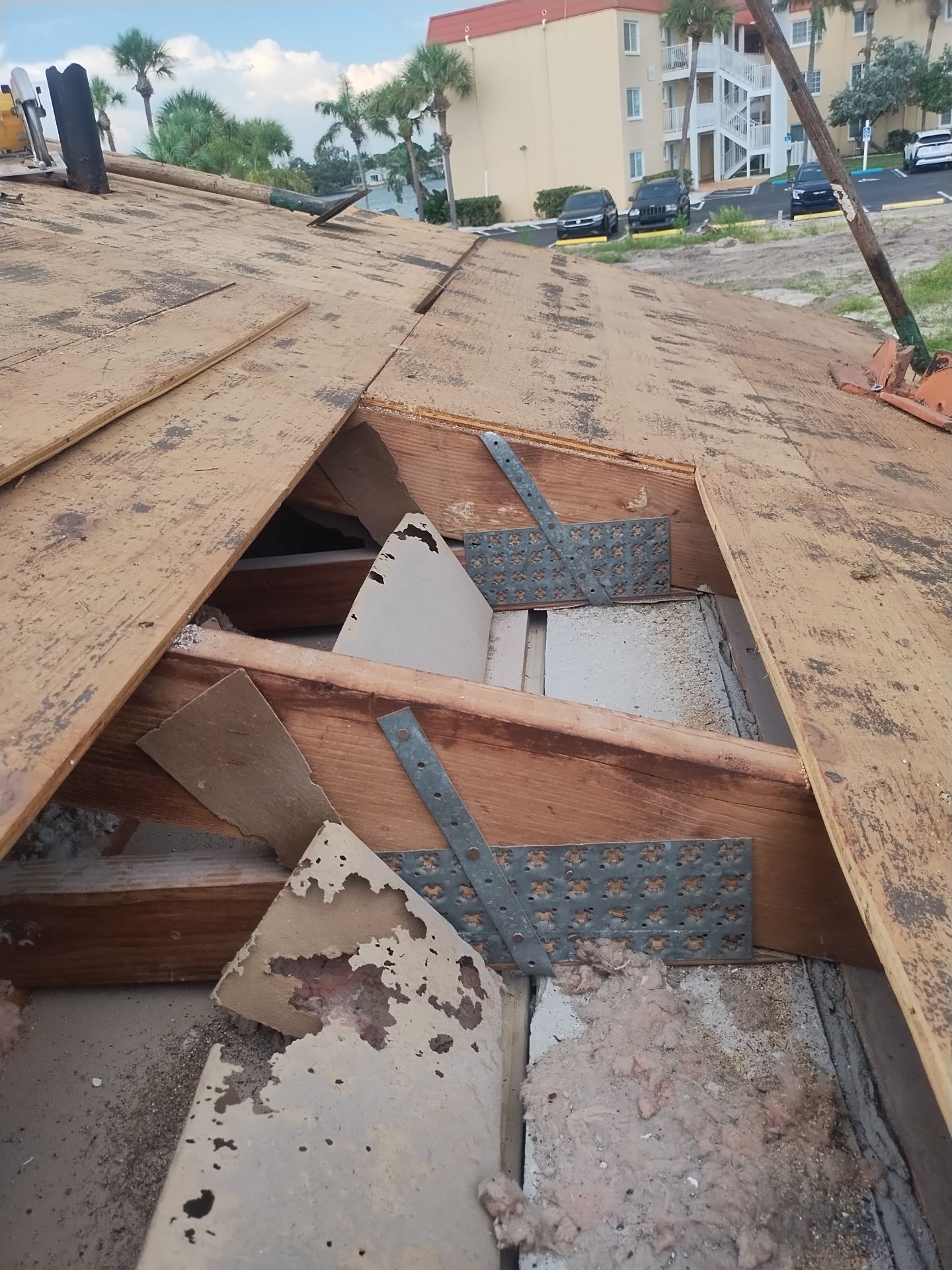 Project in St. Petersburg 33704 by Mitchell Roofing Company LLC 