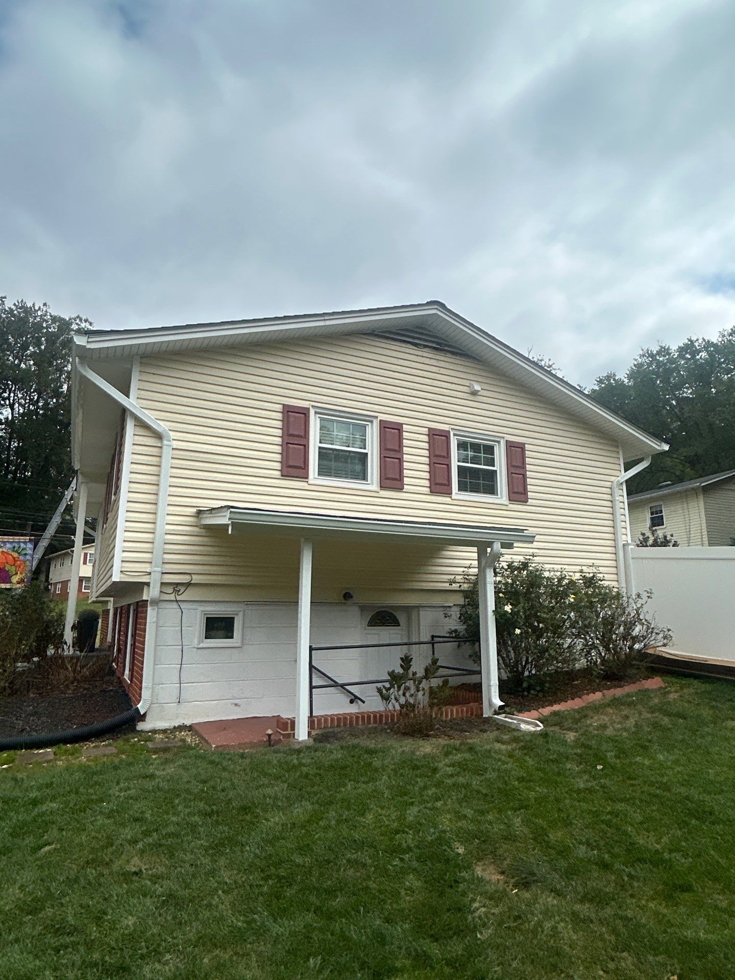 Falls Church : Residential Roof Replacement with CertainTeed Landmark Pro in Max Def Heather Blend by RM Banning, Inc.