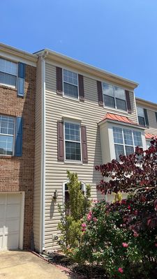 Sterling: CertainTeed Landmark Designer Shingles in Pewter