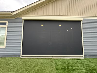 Motorized Screens using Progressive MagnaTrack Screens