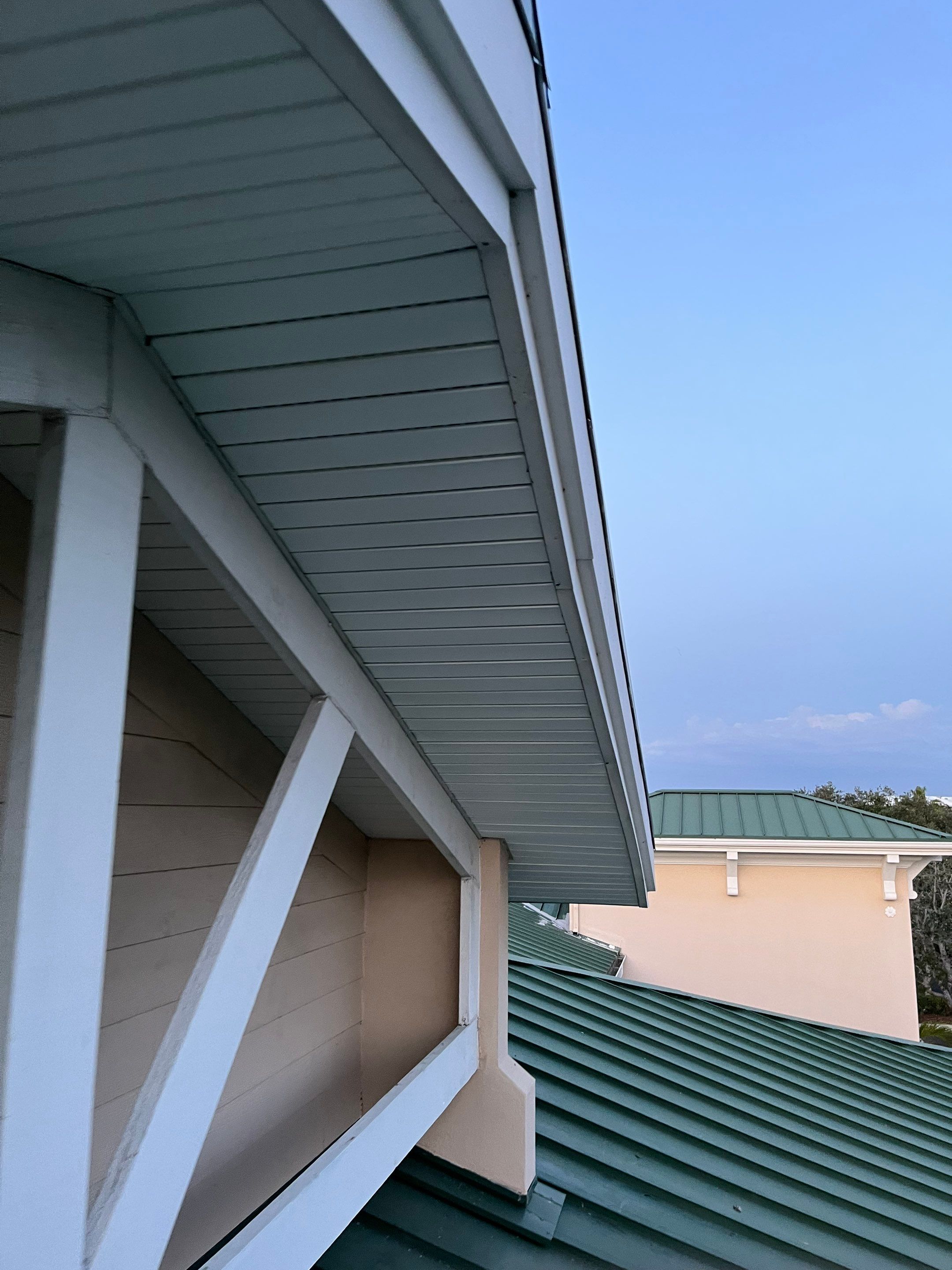 Soffit and Fascia Repair in Sarasota FL by Gutter Professors