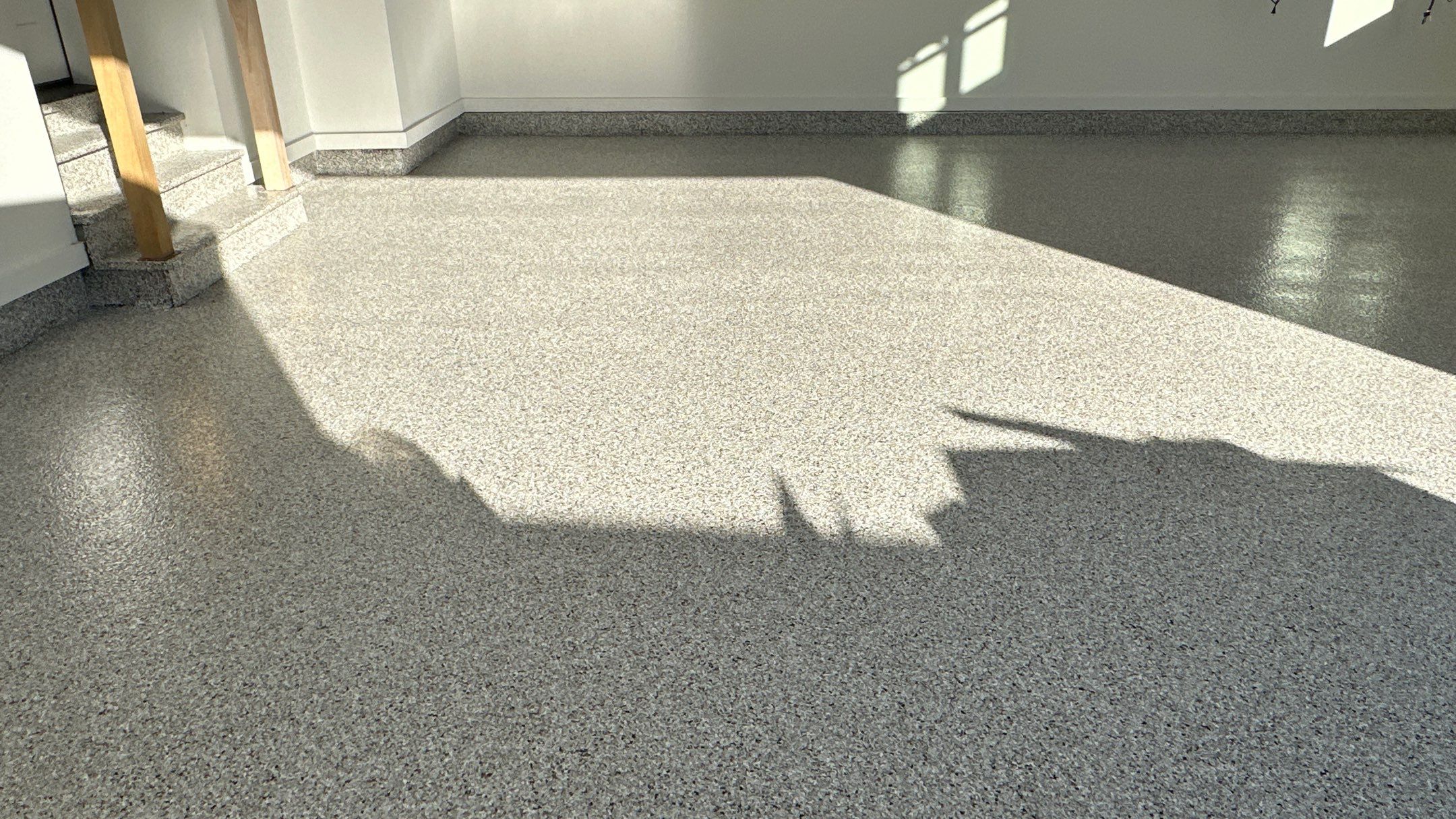 Mike M. got him self a beautiful Coyote flake floor by Banner Garage