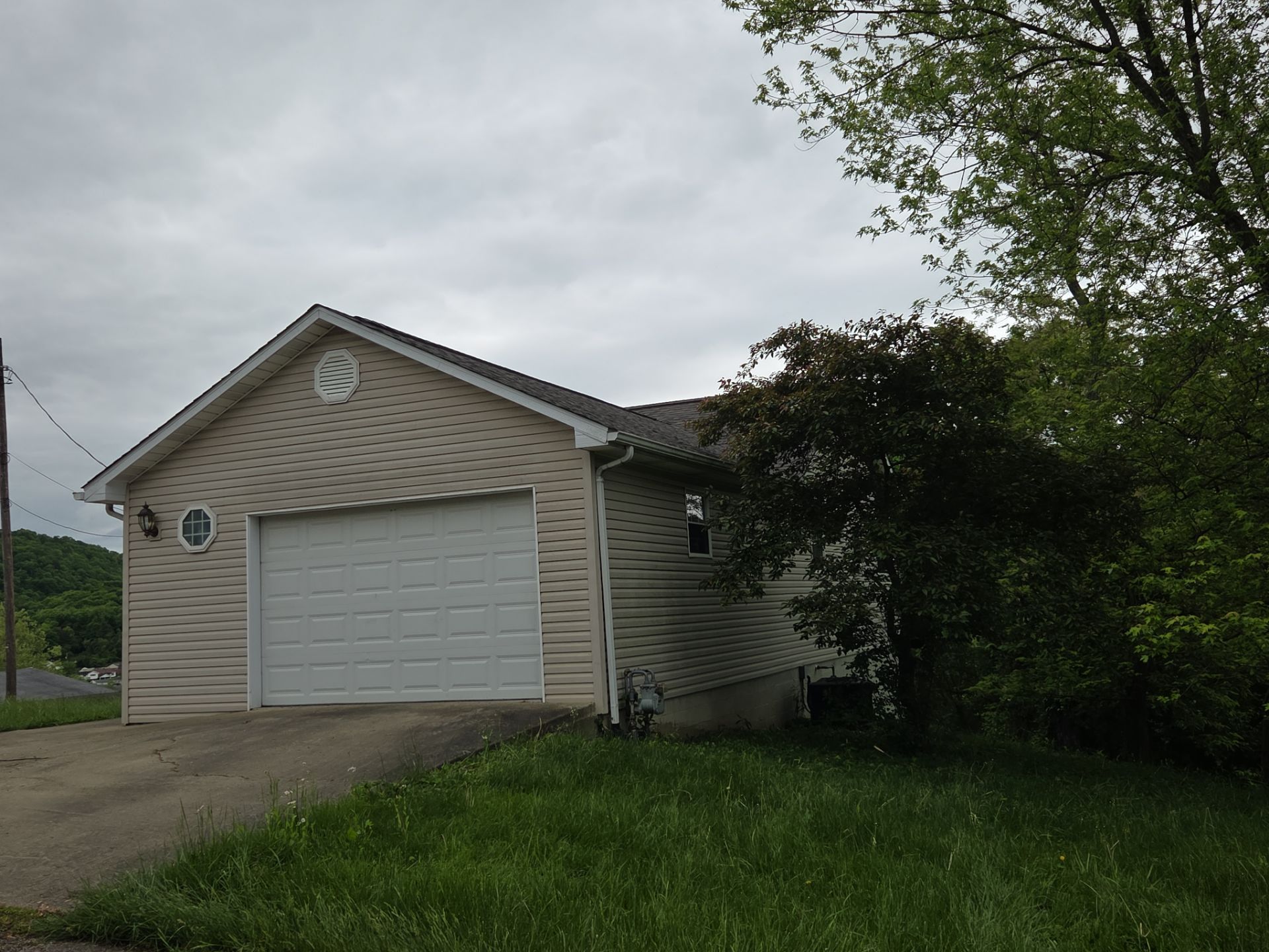 Residential Roofing Installation using Platinum Shield Roofing System from Mr. Roofer by Mr. Roofer