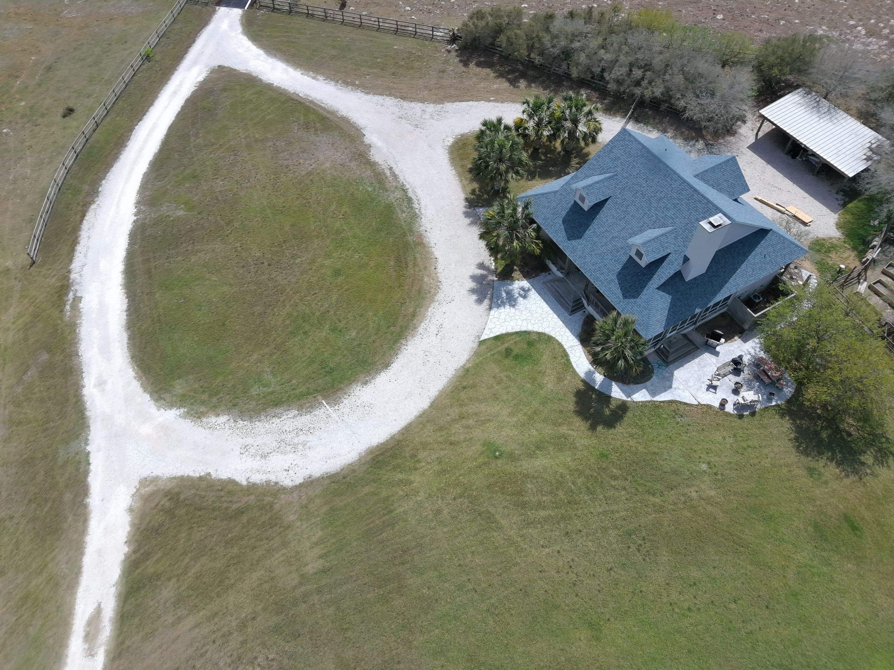 Long Horn Retreat by Bayfront Roofing and Construction