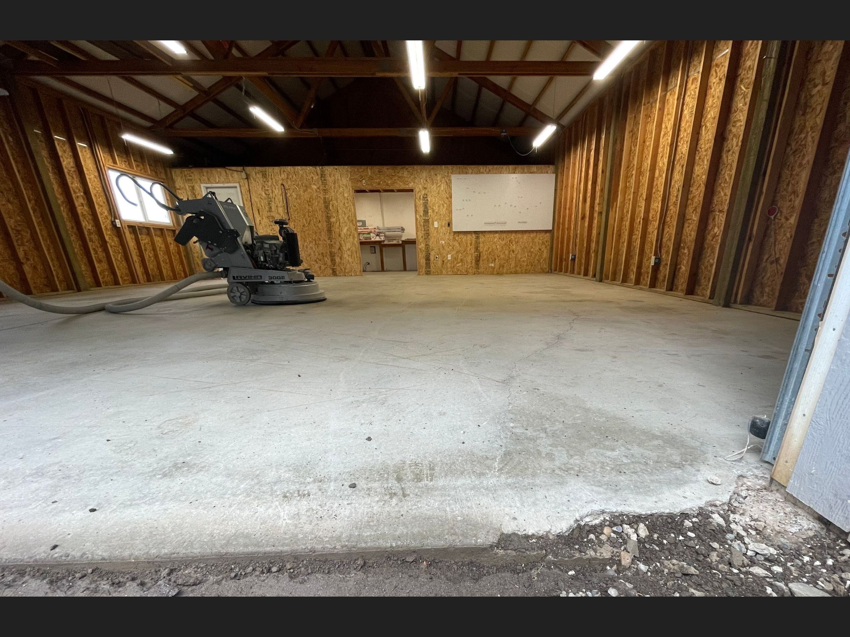 Garage Transformation using Penntek Evolution System and Smoke Color by Croc Coatings, LLC