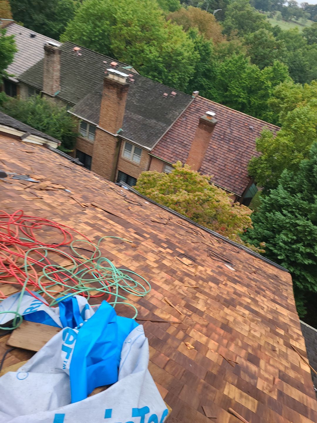 Arlington: Residential Roof Replacement with Perfection CCA-Treated Cedar Shakes by RM Banning, Inc.