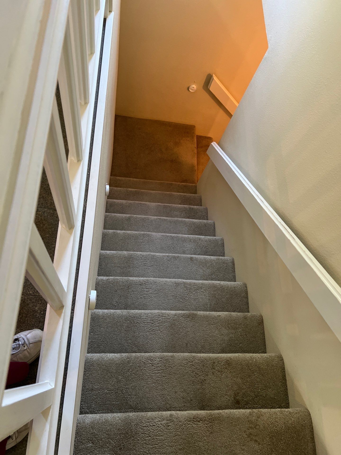 Maid Service House Cleaning in West Linn by Cloud 9 Professional Cleaning Services