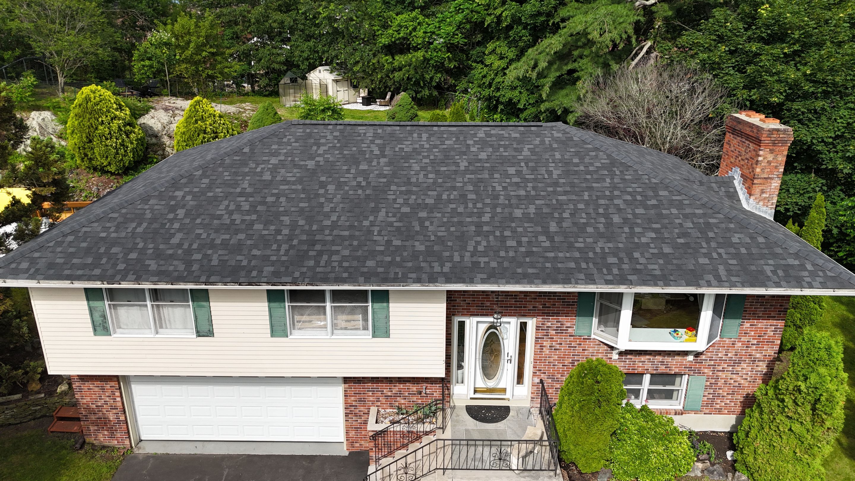 Full Roof Replacement in Saugus, MA – Owens Corning Duration, Onyx Black by JOHNNYS PRO