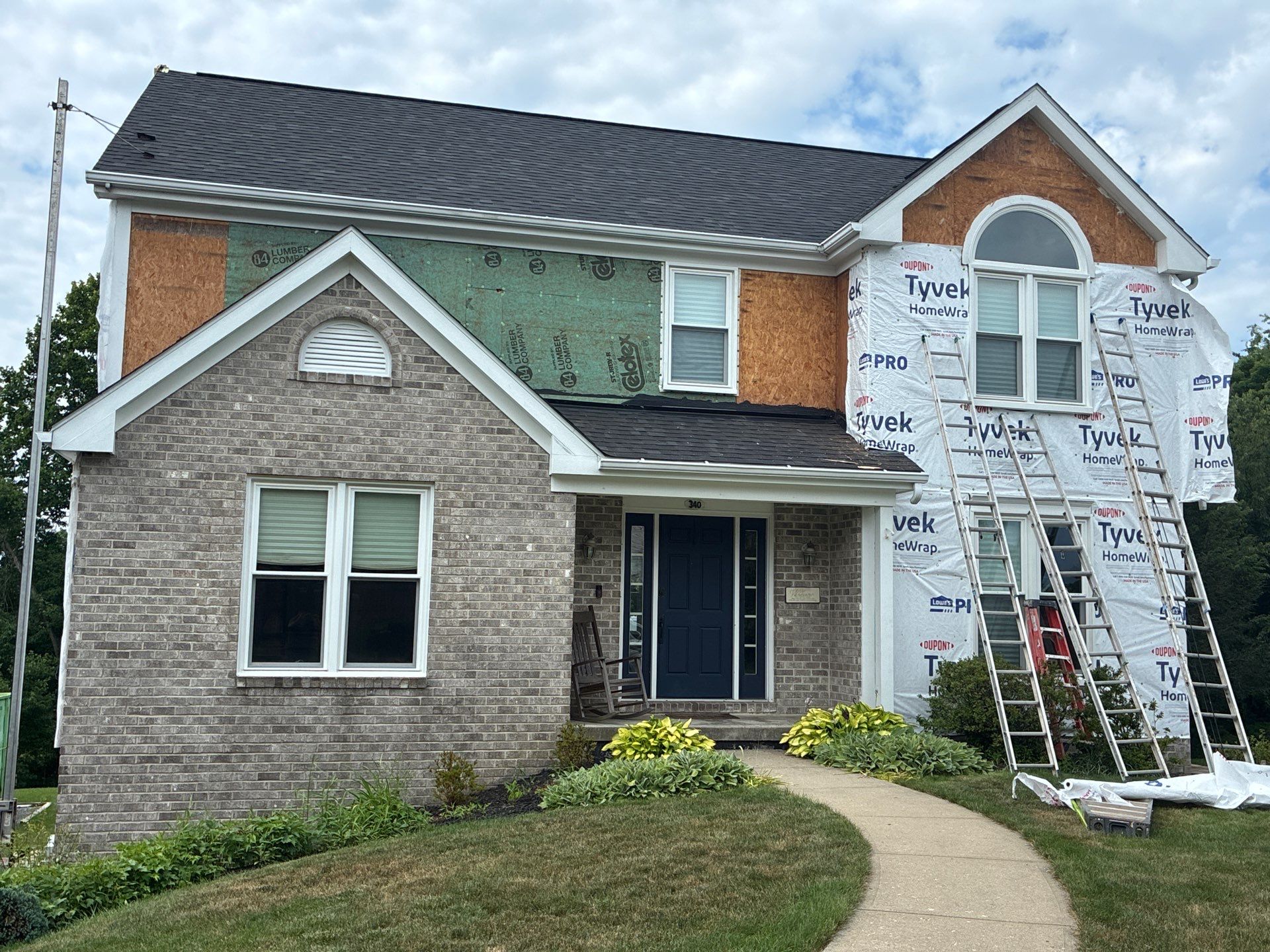 Full House Siding Renovation with English Wedgewood Vinyl Siding in Sewickley by Ideal Siding Pittsburgh